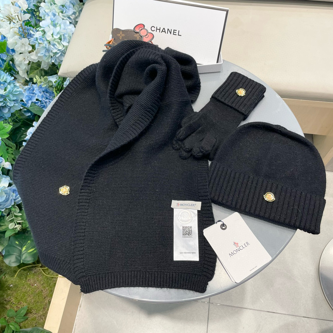 “Classic Wool and Rabbit Hat: Warm Unisex Style for Couples, Multiform and Hypothetically Labeled Qazi” - 图片 6