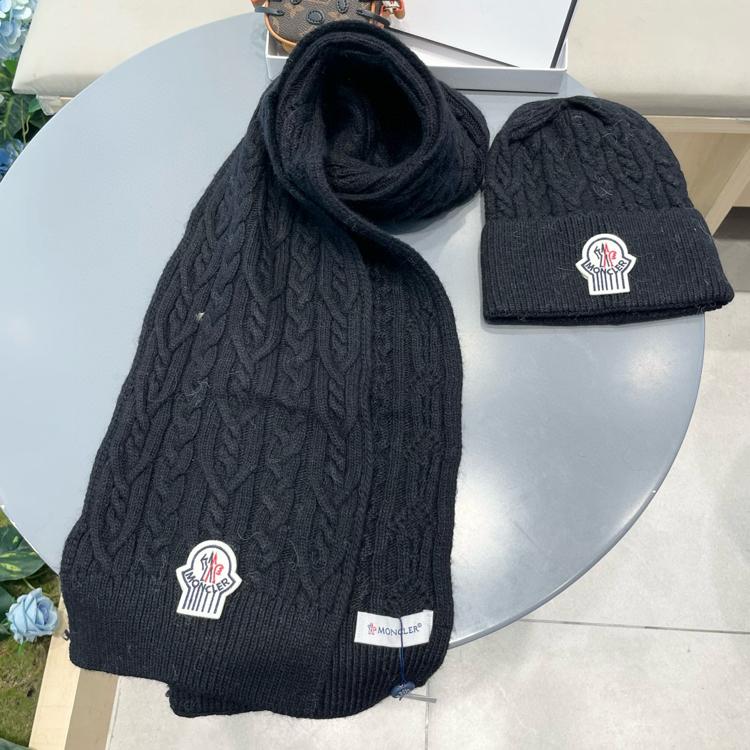 Stay Warm This Winter with Moncler’s New Hat and Scarf Collection! - 图片 9