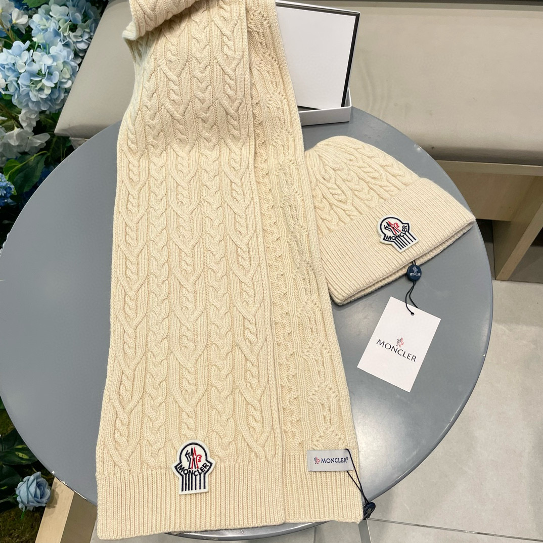 Stay Warm this Winter with Moncler’s New Hat and Scarf Set! - 图片 8