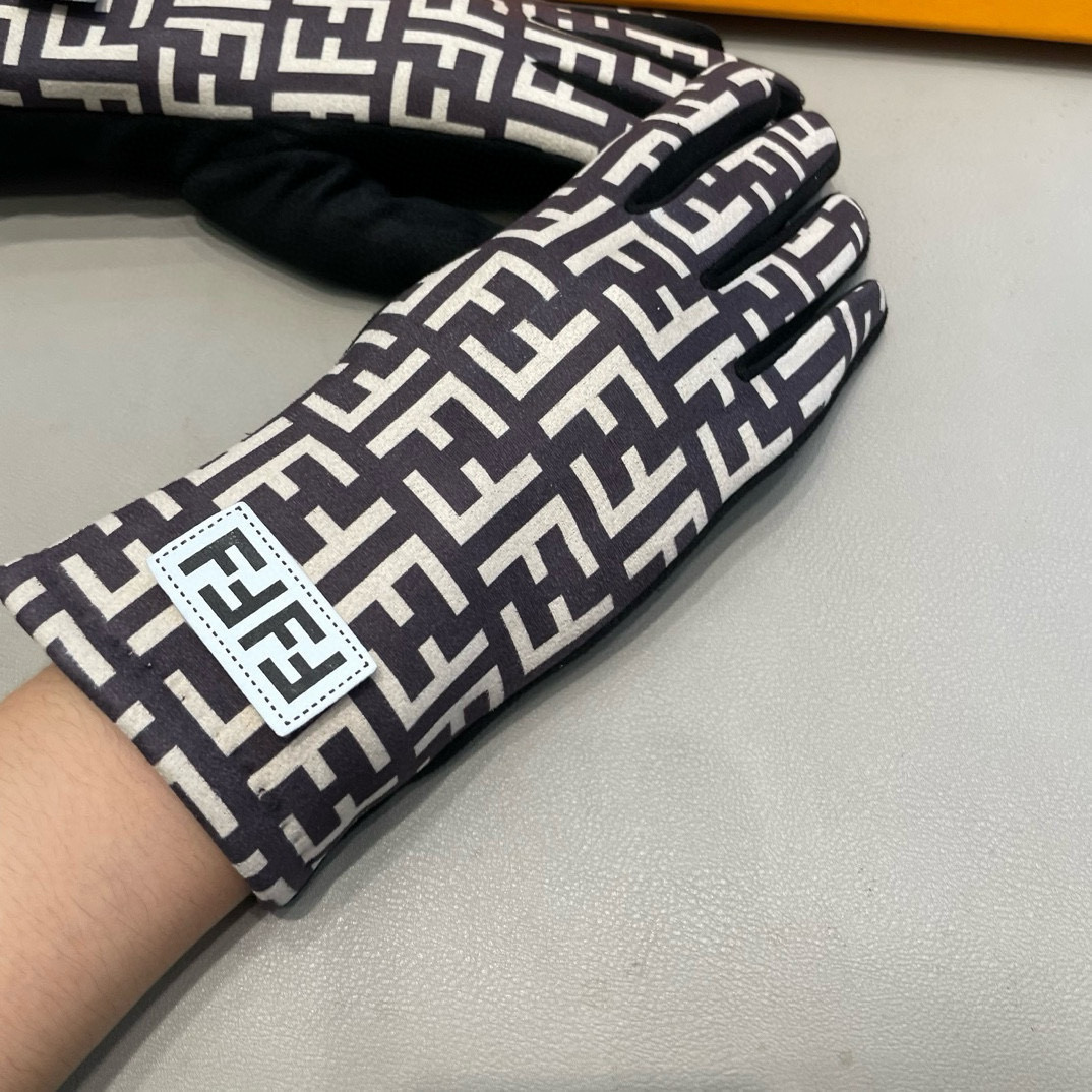 Fendi Wool-Shield Gloves: F-F Letter, Warm and Stylish for Autumn/Winter - 图片 3