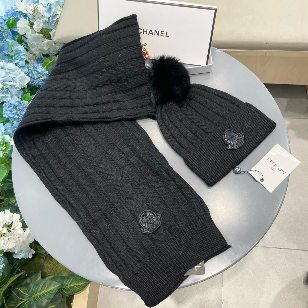 Moncler Wool Rabbit Hat and Scarf: Warm and Stylish Unisex Couples’ Accessories with Unique Labeling Options - 图片 3