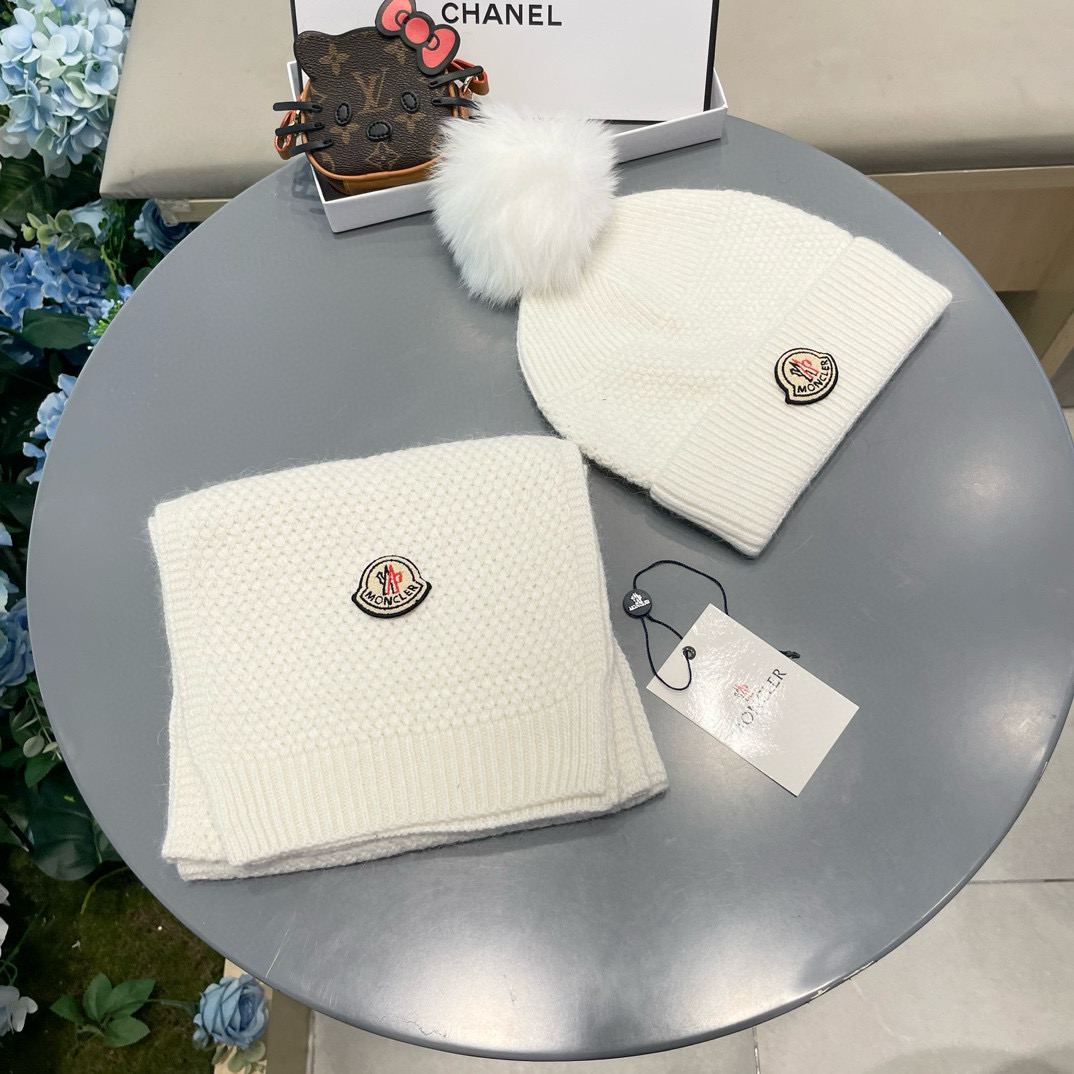 “Classic Wool Rabbit Hat and Scarf Set for Warmth and Style” - 图片 2