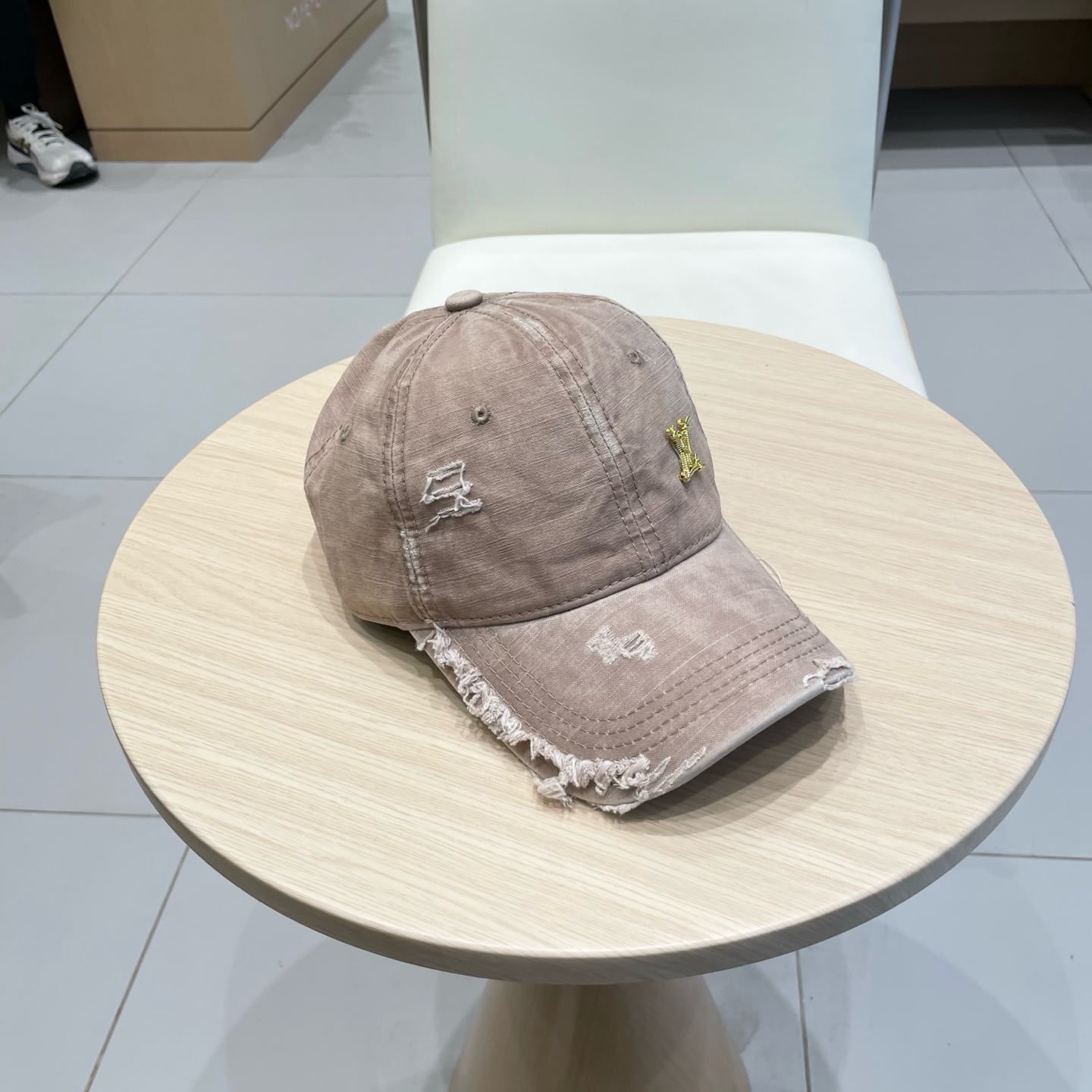  LV路易威登2025春夏原单刺绣棒球帽  轻盈透气。完美版型，独家实物拍摄，男女适用