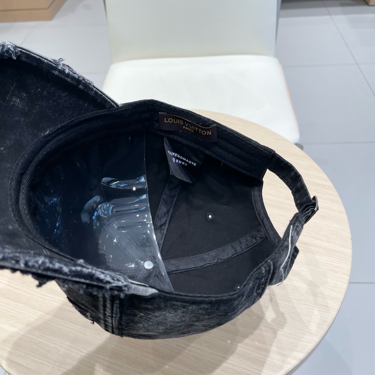  LV路易威登2025春夏原单刺绣棒球帽  轻盈透气。完美版型，独家实物拍摄，男女适用