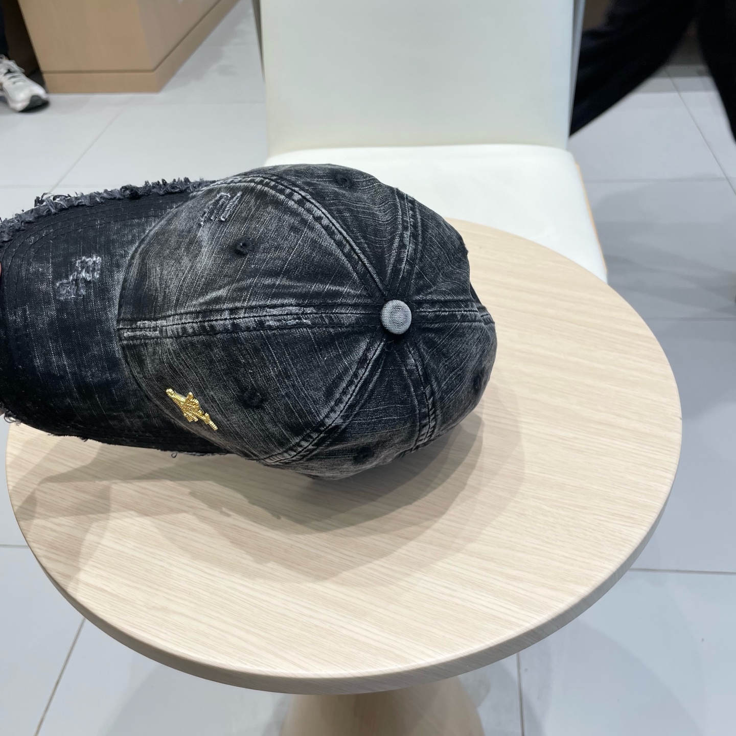  LV路易威登2025春夏原单刺绣棒球帽  轻盈透气。完美版型，独家实物拍摄，男女适用