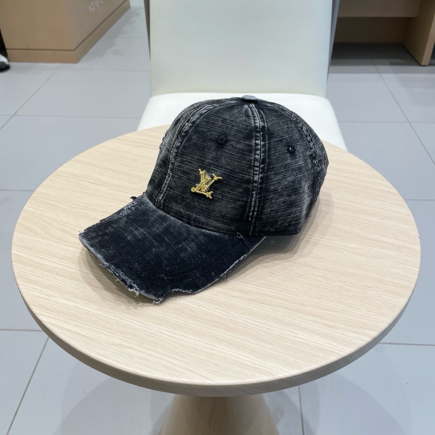  LV路易威登2025春夏原单刺绣棒球帽  轻盈透气。完美版型，独家实物拍摄，男女适用