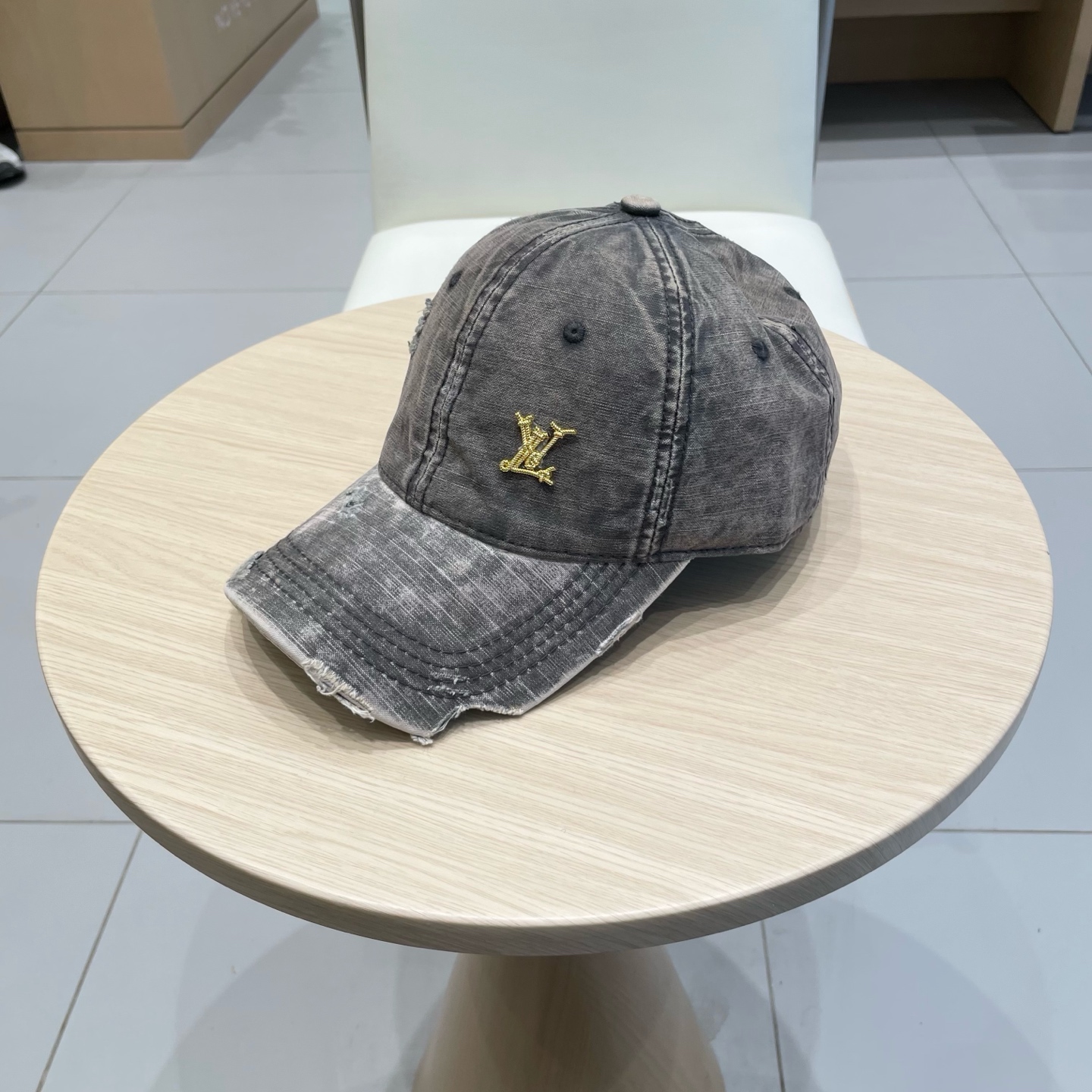  LV路易威登2025春夏原单刺绣棒球帽  轻盈透气。完美版型，独家实物拍摄，男女适用