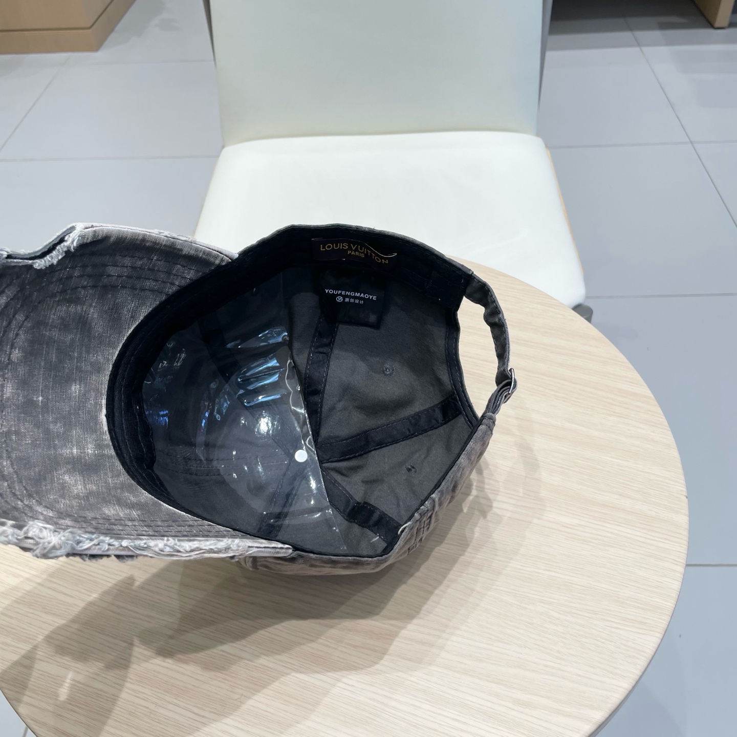  LV路易威登2025春夏原单刺绣棒球帽  轻盈透气。完美版型，独家实物拍摄，男女适用