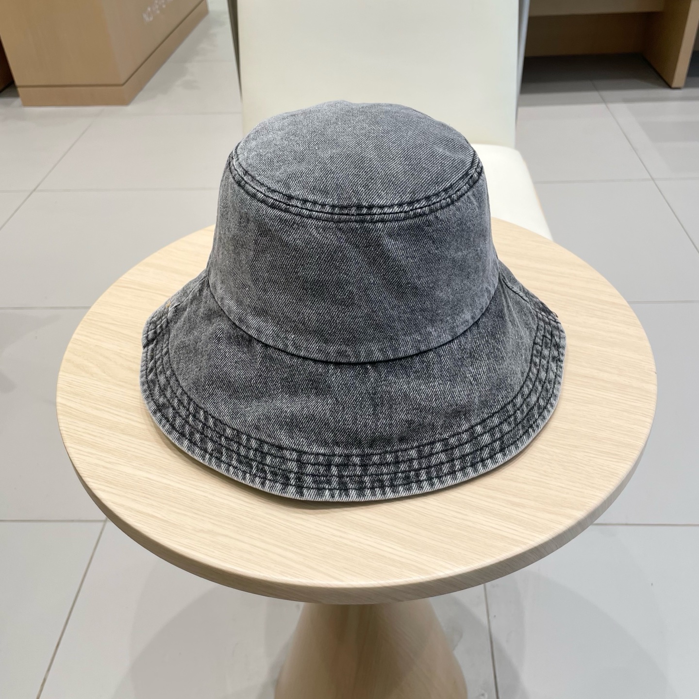  Moncler蒙口2025新款牛仔渔夫帽，经典流行款，质量超赞，