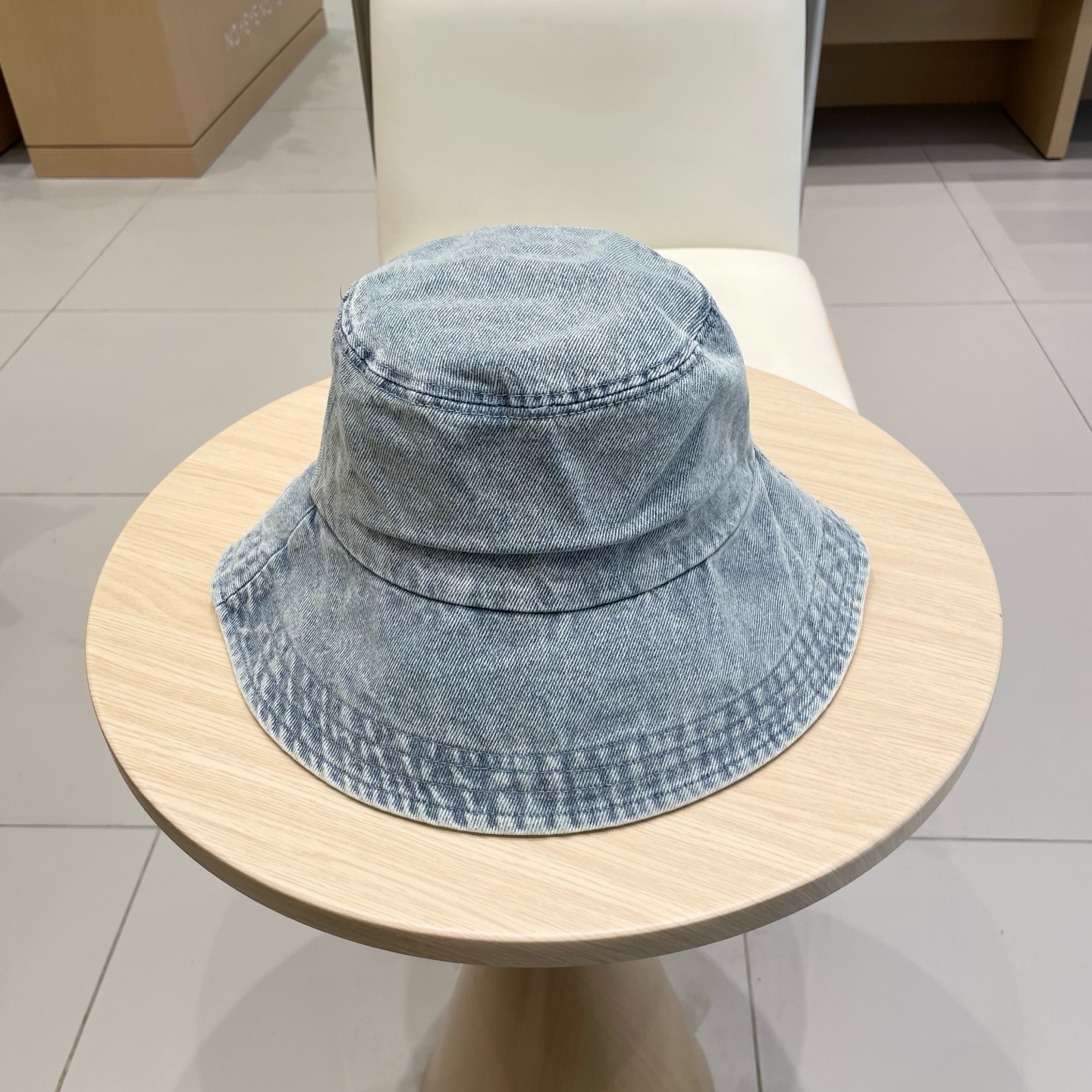  Moncler蒙口2025新款牛仔渔夫帽，经典流行款，质量超赞，