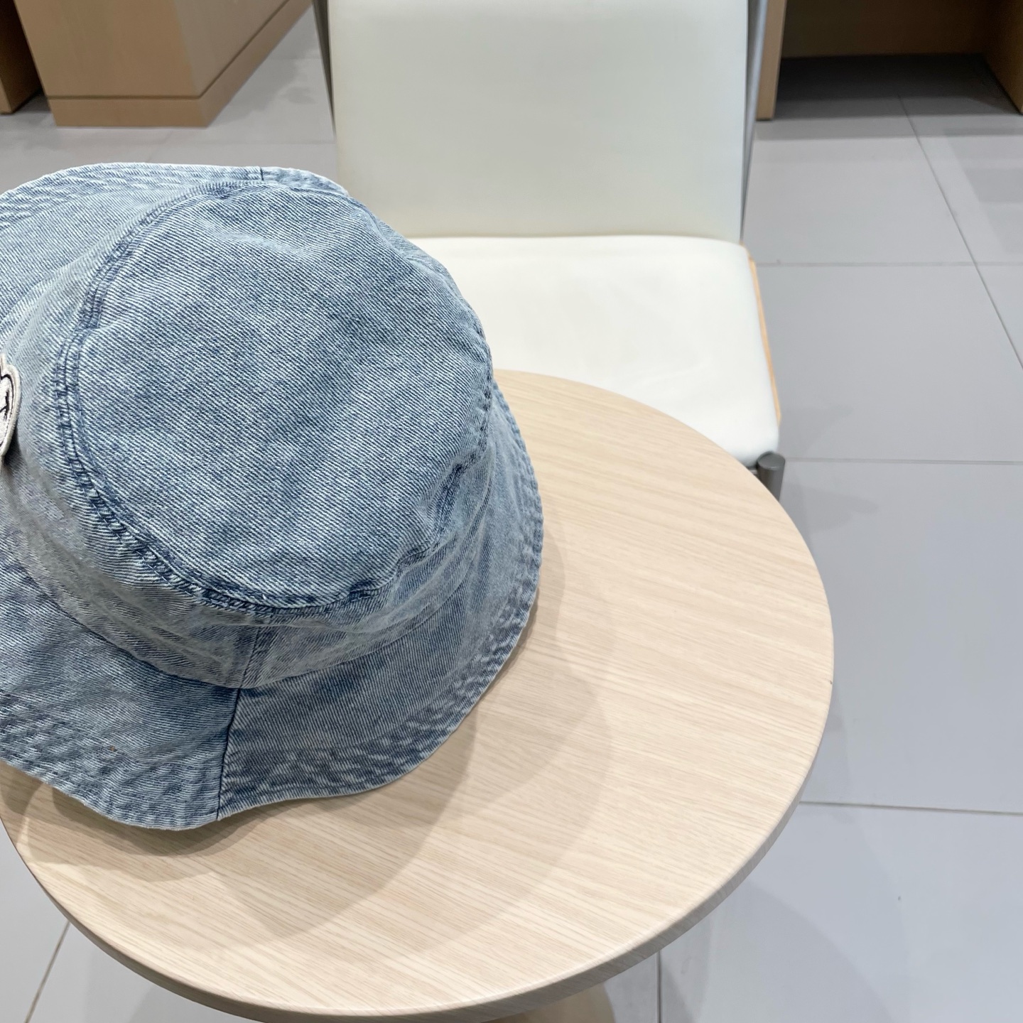  Moncler蒙口2025新款牛仔渔夫帽，经典流行款，质量超赞，