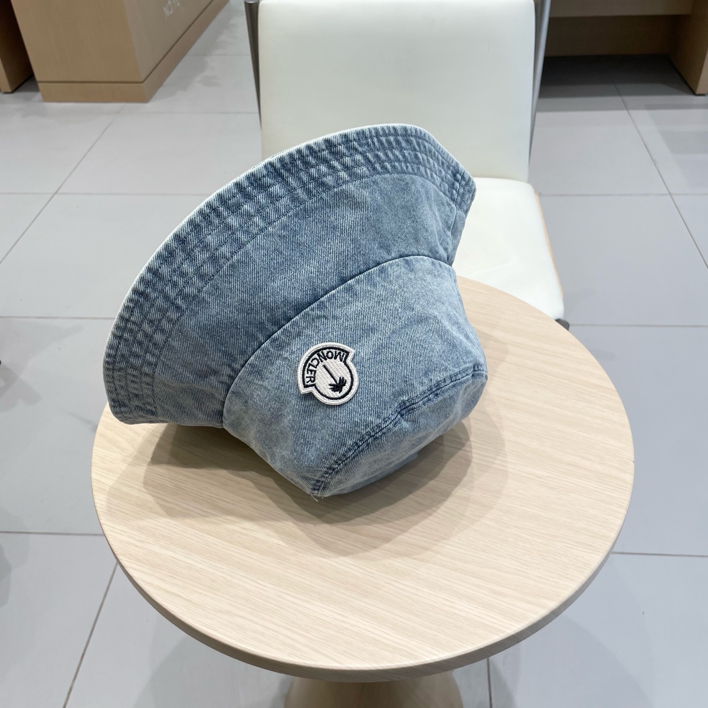  Moncler蒙口2025新款牛仔渔夫帽，经典流行款，质量超赞，