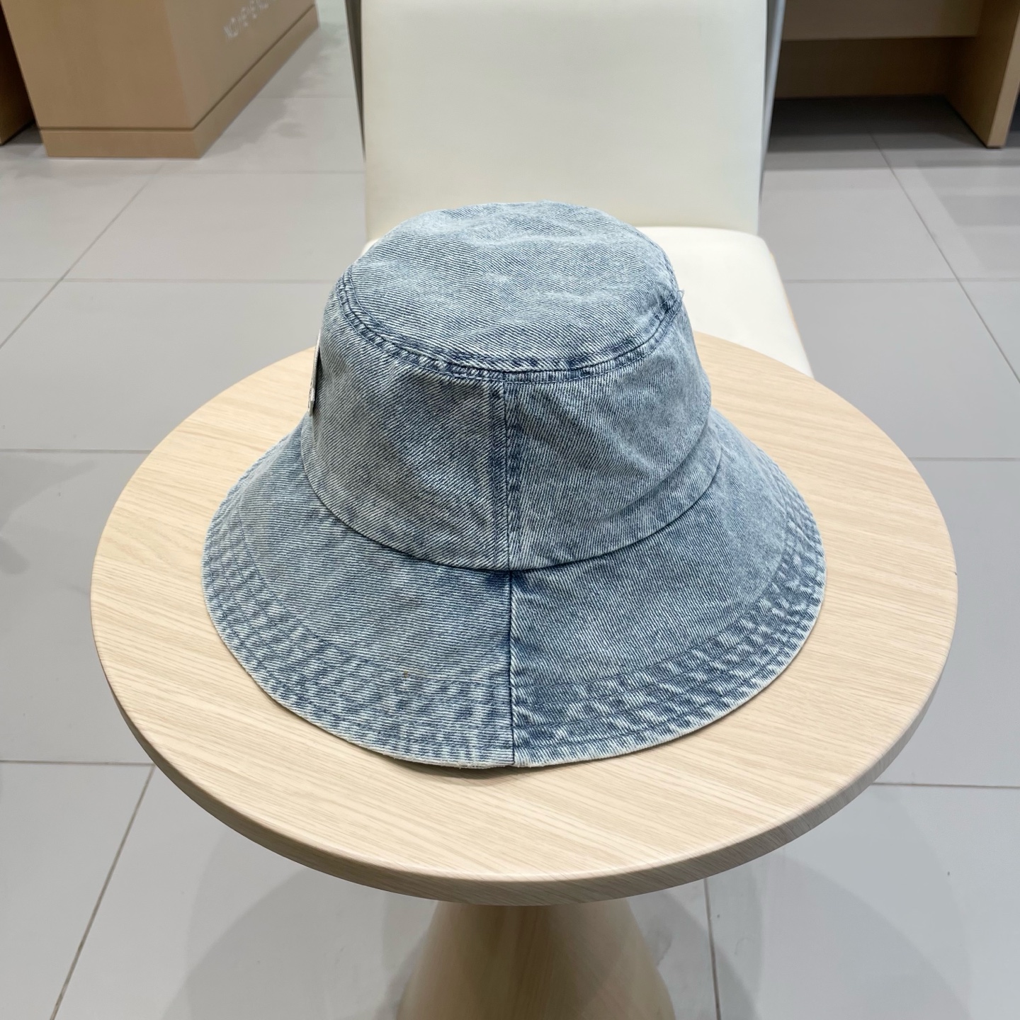  Moncler蒙口2025新款牛仔渔夫帽，经典流行款，质量超赞，