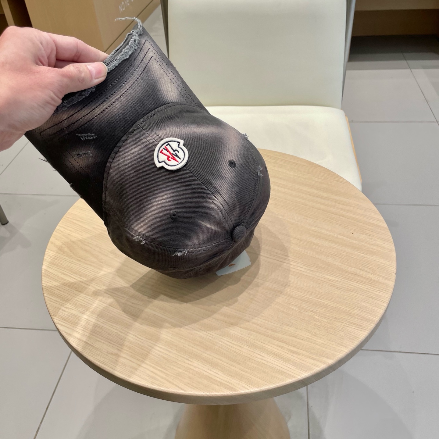  蒙口MONCLER2025新款棒球帽，时尚炸街单品，风格很OK，网红.时尚博主的最爱！高品质舒适透气，