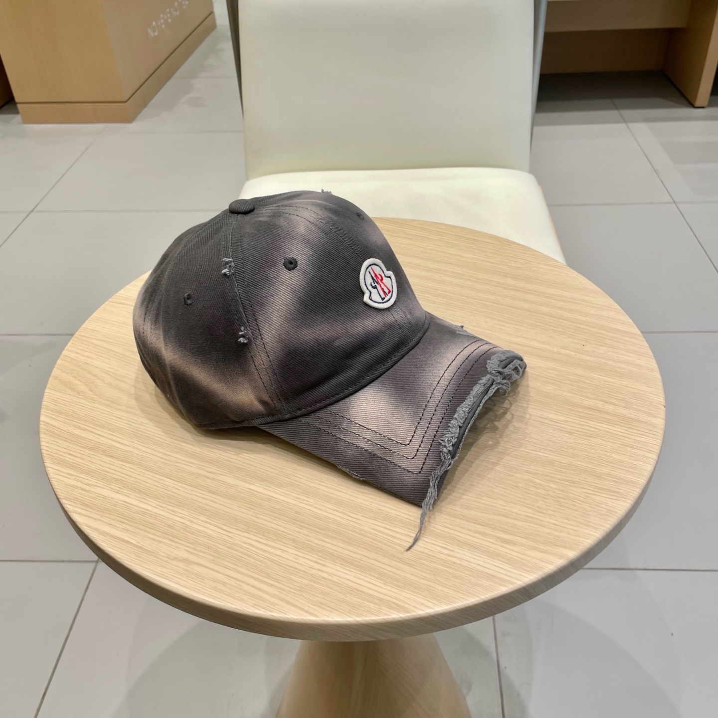  蒙口MONCLER2025新款棒球帽，时尚炸街单品，风格很OK，网红.时尚博主的最爱！高品质舒适透气，