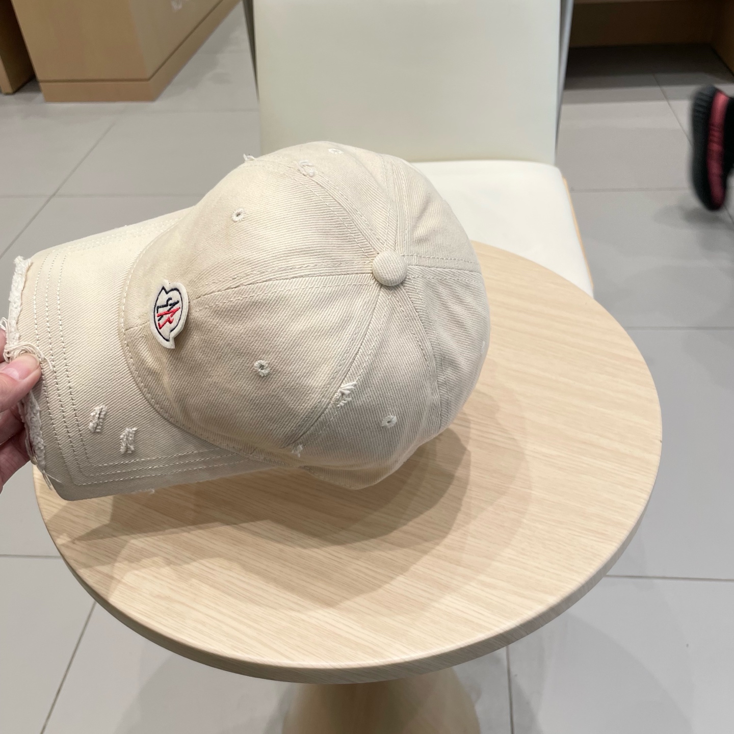  蒙口MONCLER2025新款棒球帽，时尚炸街单品，风格很OK，网红.时尚博主的最爱！高品质舒适透气，