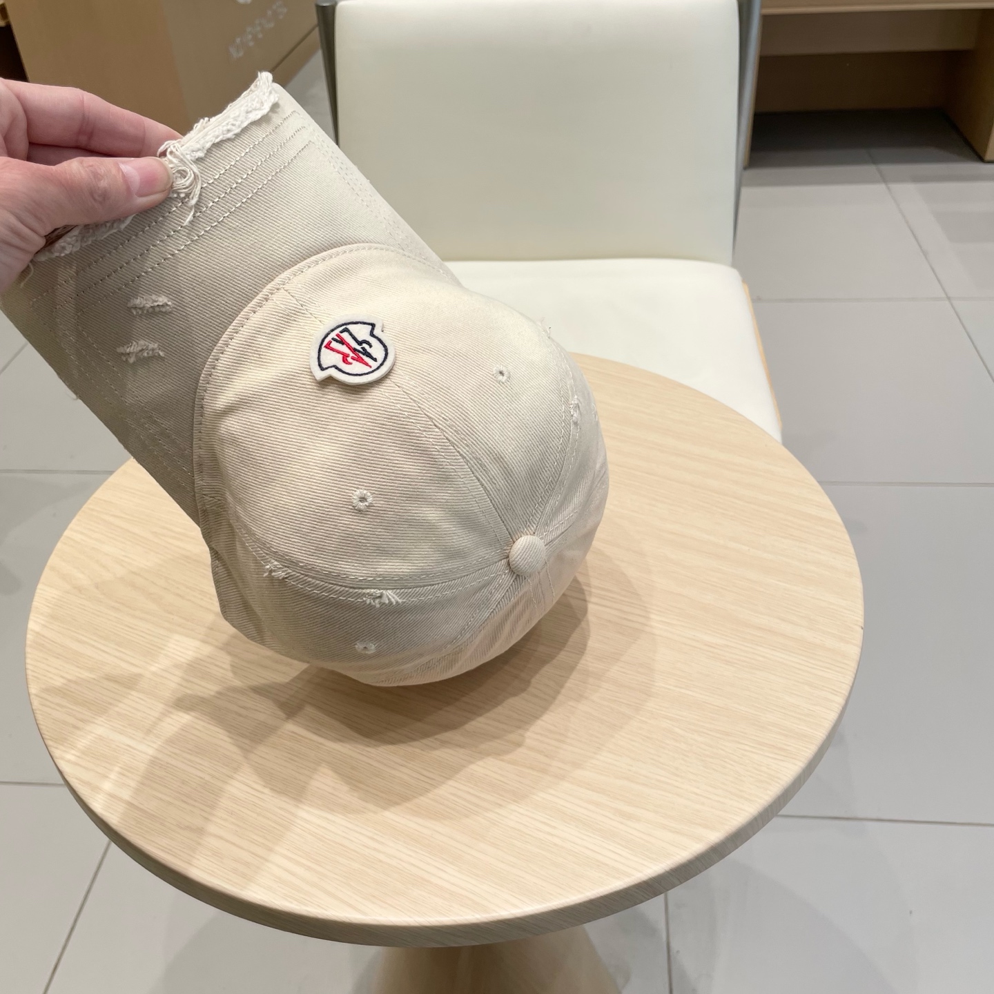  蒙口MONCLER2025新款棒球帽，时尚炸街单品，风格很OK，网红.时尚博主的最爱！高品质舒适透气，