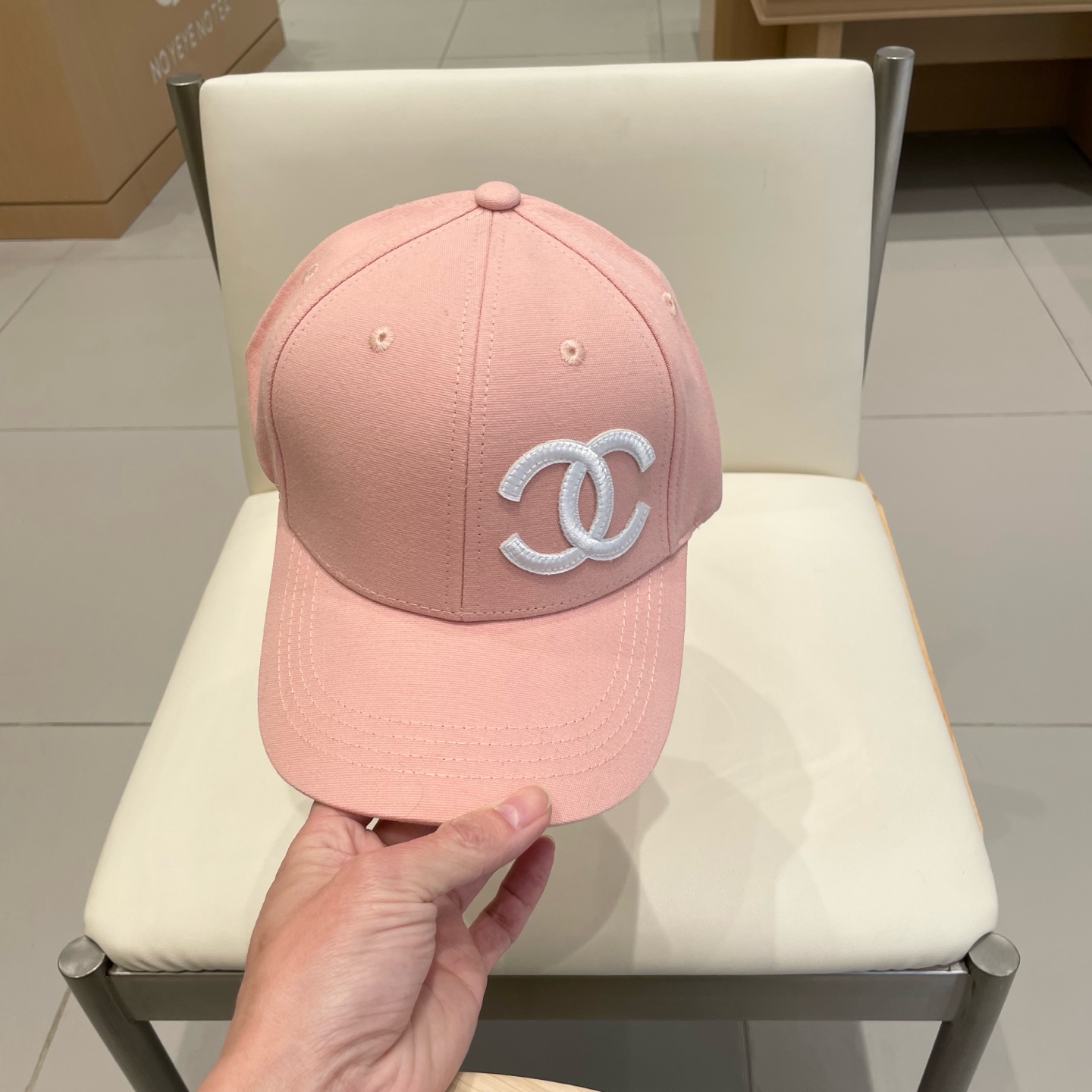  CHANEL香奈儿】2025新款简约刺绣logo棒球帽，新款出货，大牌款超好搭配，赶紧入手！