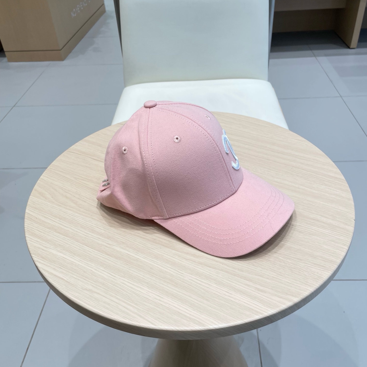  CHANEL香奈儿】2025新款简约刺绣logo棒球帽，新款出货，大牌款超好搭配，赶紧入手！