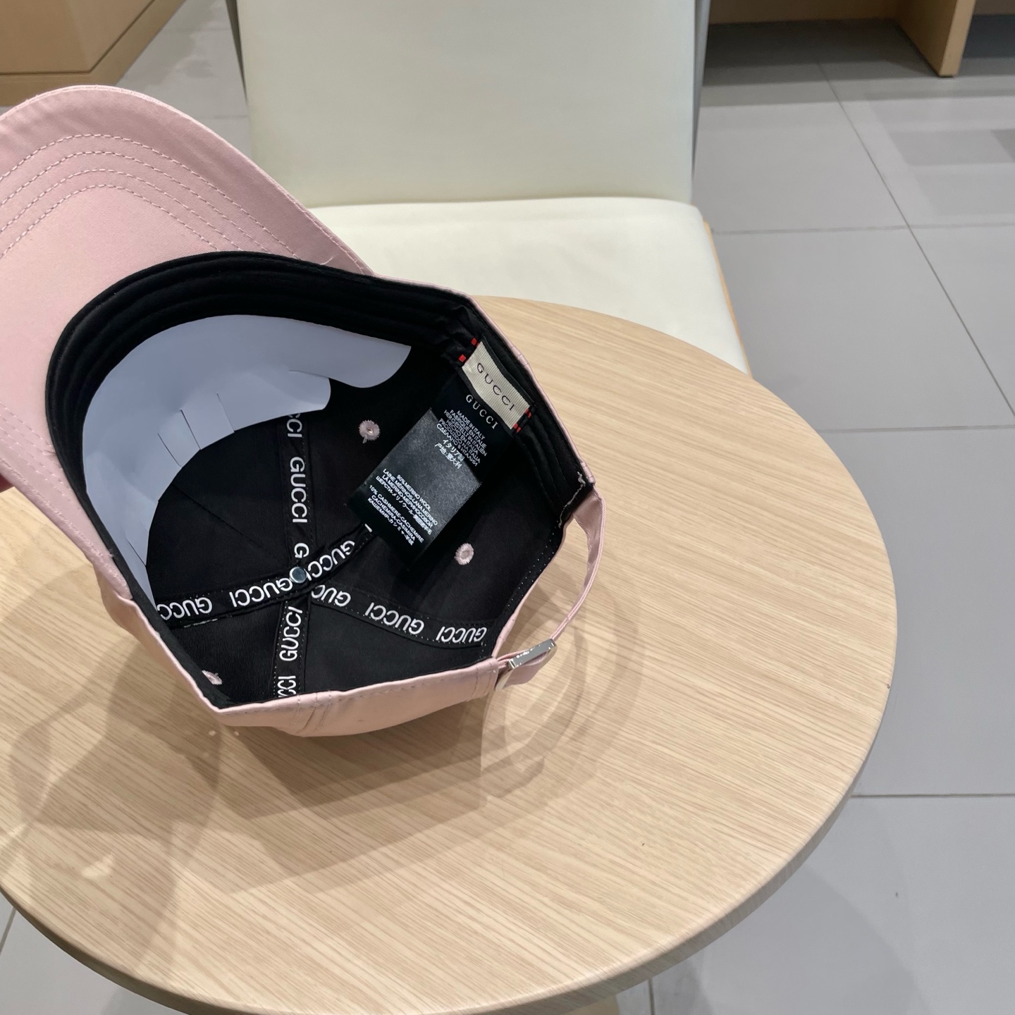  GUCCI古奇2025 棒球帽👒 工艺非常精美 高档大气上档次！低调奢华，方便携带！