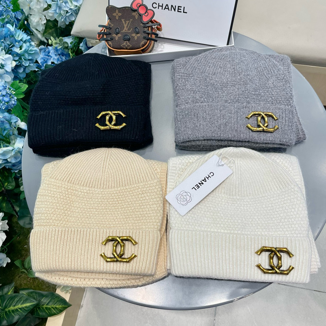 NO:220260,Chanel Chanel classic wool suit hat   scarf is warm and comfortable~ A winter lady’s age reduction tool~ This winter you are just a short set of hats~ It’s warm and fashionable!  Complete anti-counterfeiting label hanging cards!  Hat fisherman hat baseball hat knit hat, hat, chanel, chanel, espadrilles, hats19860909Chanel香奈儿经典羊毛套装帽子 围巾暖暖哒超级舒服～冬日小姐姐减龄神器哦～这个冬天你就差这么一套套装帽子啦～又保暖又时尚！防伪标签吊卡齐全！帽子渔夫帽棒球帽针织帽,帽子,chanel,chanel,espadrilles,hats,hat