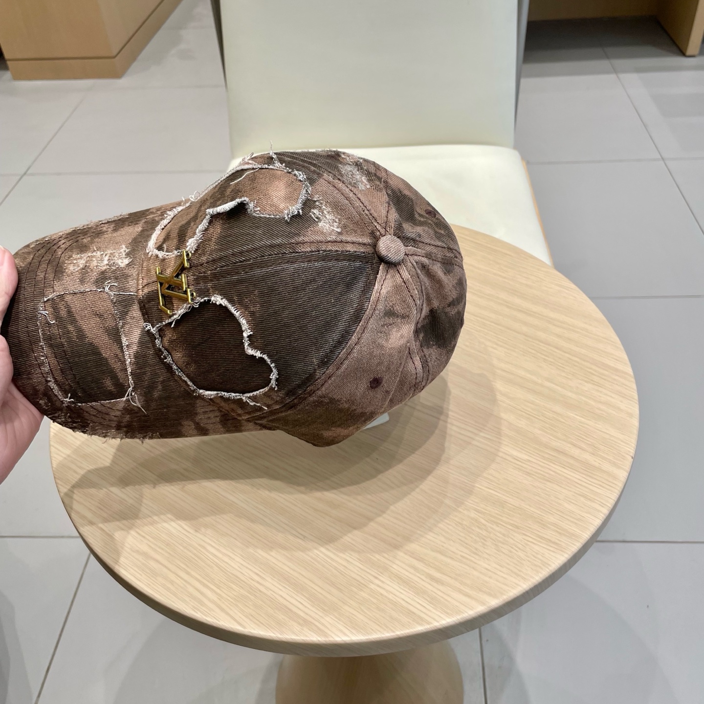   上新！路易威登 LouisVuitton 2025新款😍新款LV棒球帽，新款高端大气，百搭款🤗男女通