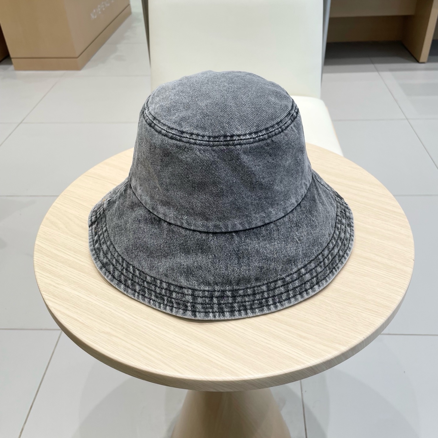  Dior(迪奥)2026牛仔新款渔夫帽， 精致純也格调很有感觉，很酷很时尚，专柜断货热门，质量超赞