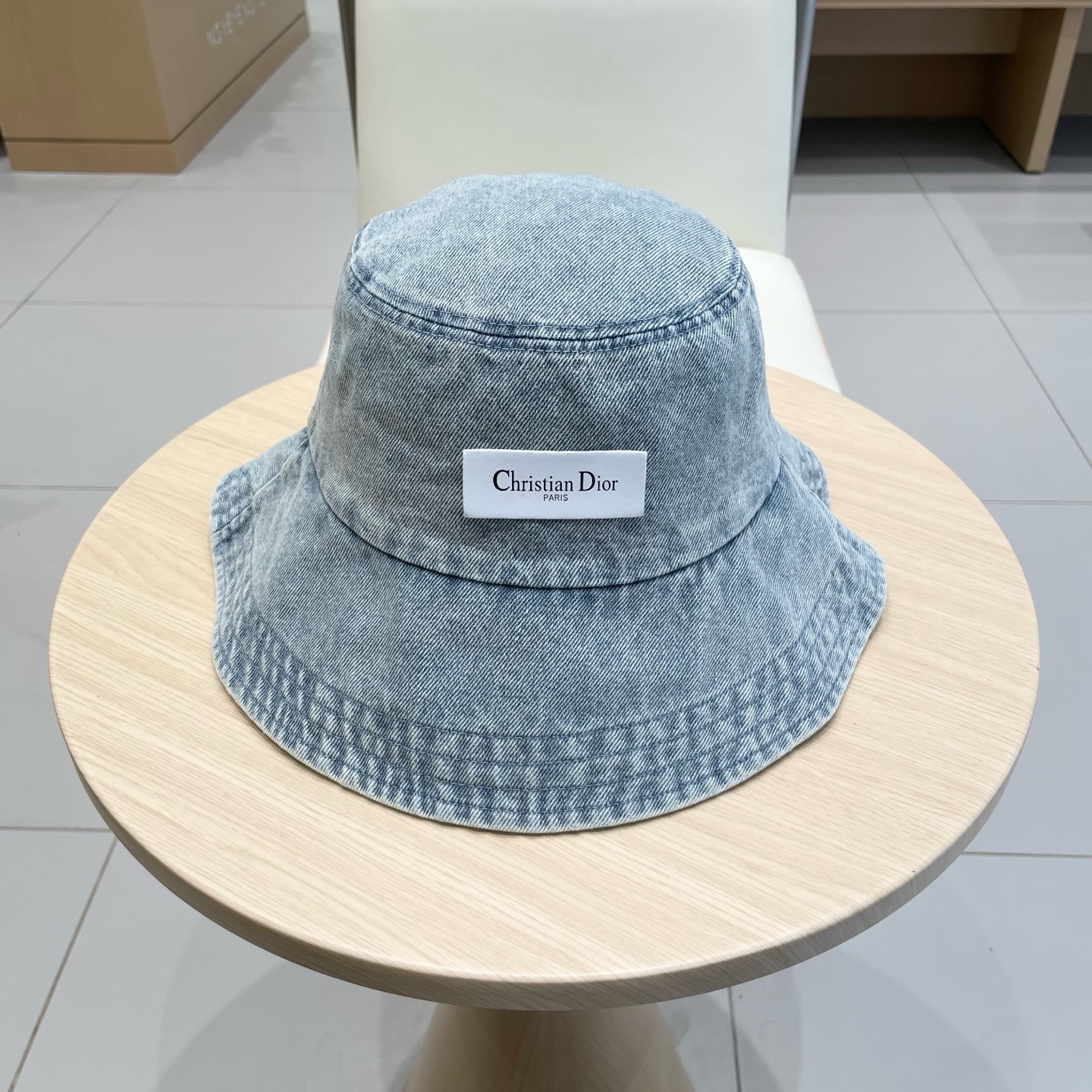  Dior(迪奥)2026牛仔新款渔夫帽， 精致純也格调很有感觉，很酷很时尚，专柜断货热门，质量超赞