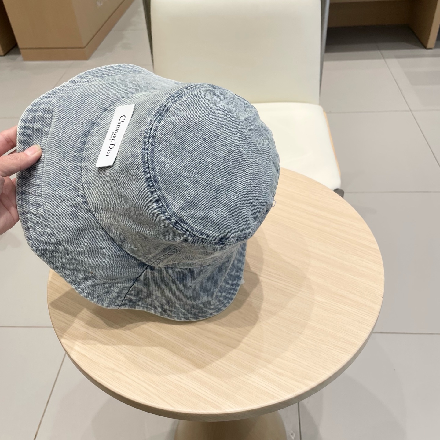  Dior(迪奥)2026牛仔新款渔夫帽， 精致純也格调很有感觉，很酷很时尚，专柜断货热门，质量超赞