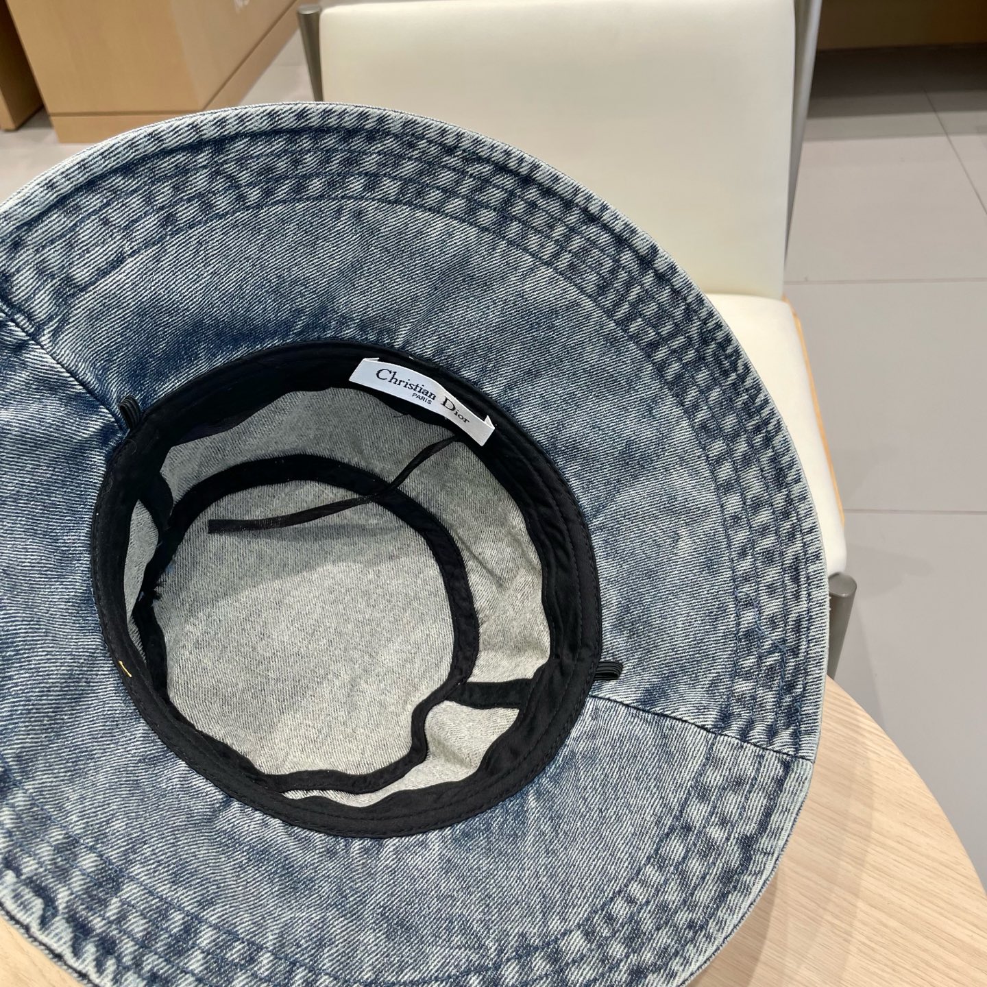  Dior(迪奥)2026牛仔新款渔夫帽， 精致純也格调很有感觉，很酷很时尚，专柜断货热门，质量超赞