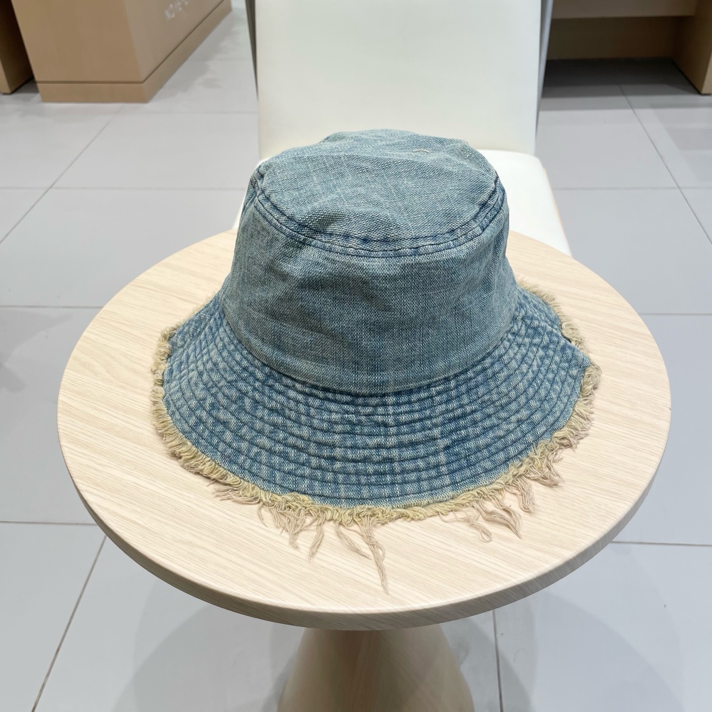  Moncler蒙口2025新款牛仔渔夫帽，经典流行款，质量超赞，