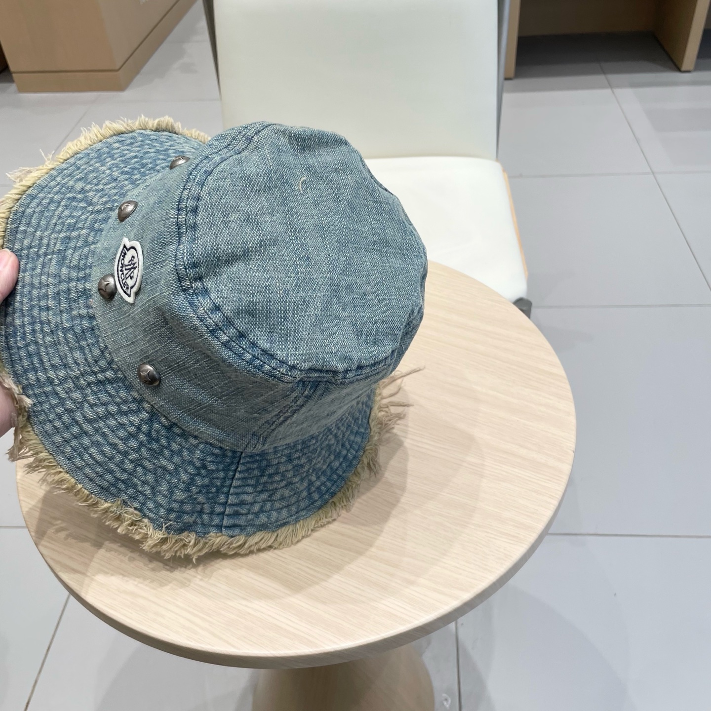  Moncler蒙口2025新款牛仔渔夫帽，经典流行款，质量超赞，