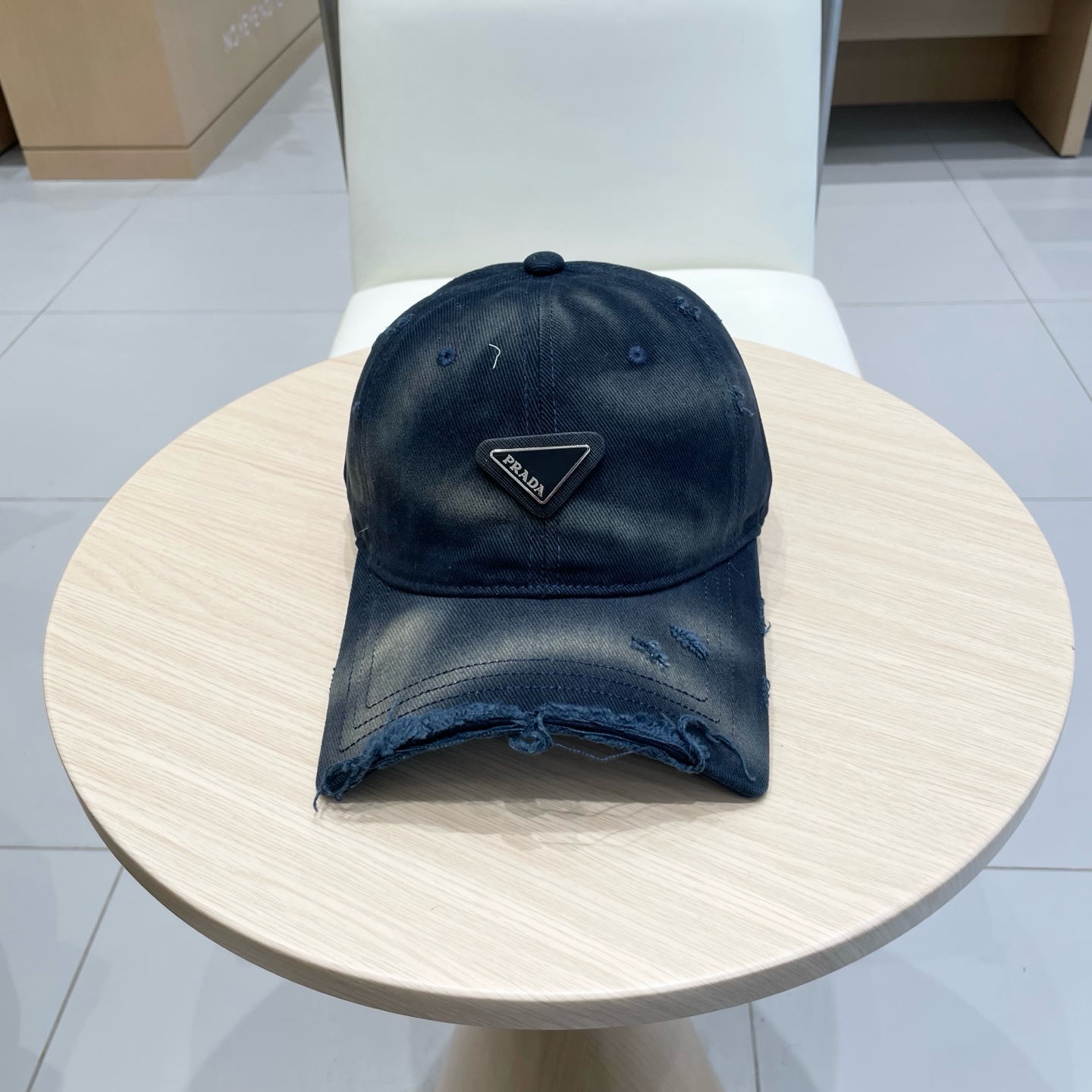  Prada普拉达2025早春新款大牌款棒球帽，经典款男女通用