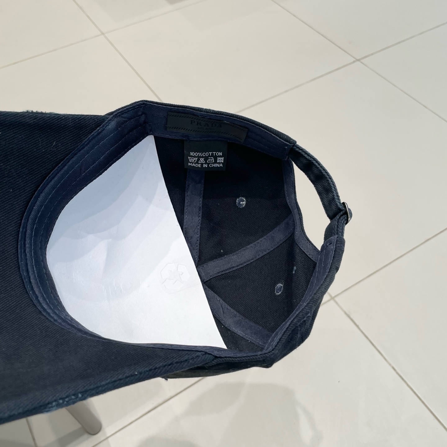  Prada普拉达2025早春新款大牌款棒球帽，经典款男女通用