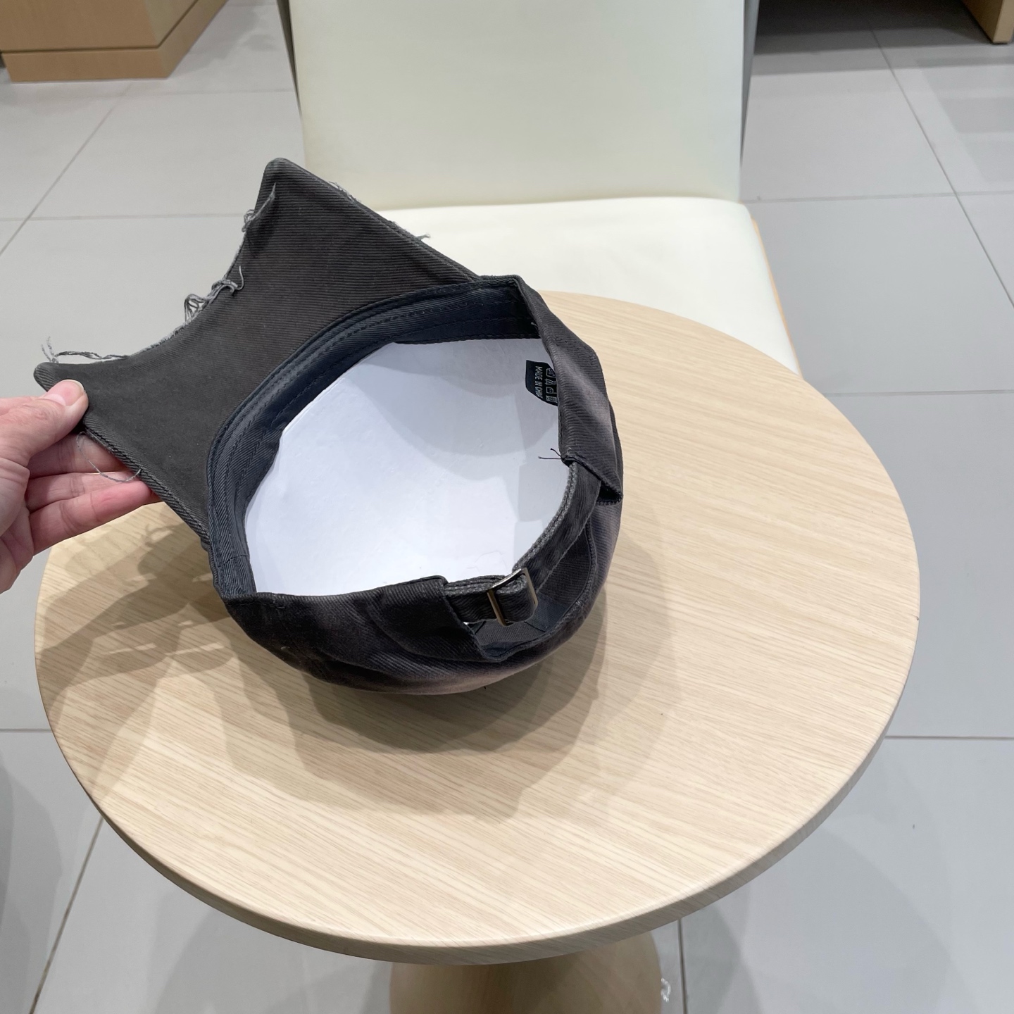  Prada普拉达2025早春新款大牌款棒球帽，经典款男女通用