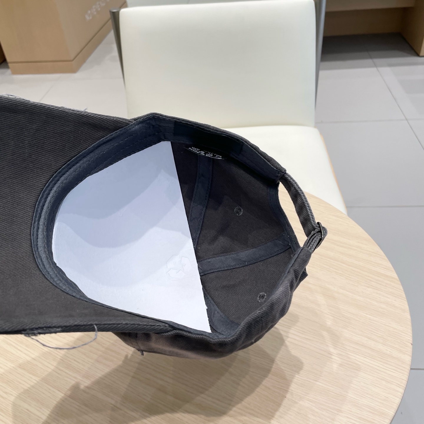  Prada普拉达2025早春新款大牌款棒球帽，经典款男女通用