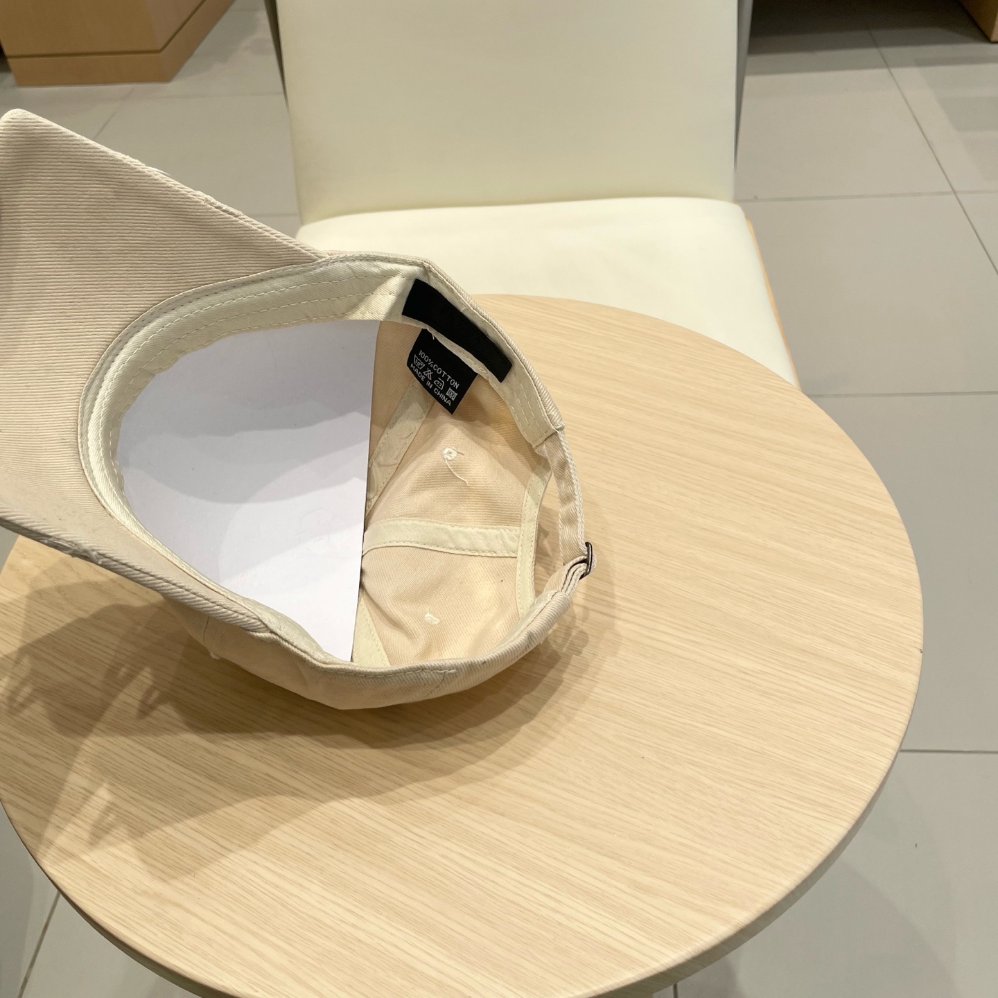  Prada普拉达2025早春新款大牌款棒球帽，经典款男女通用