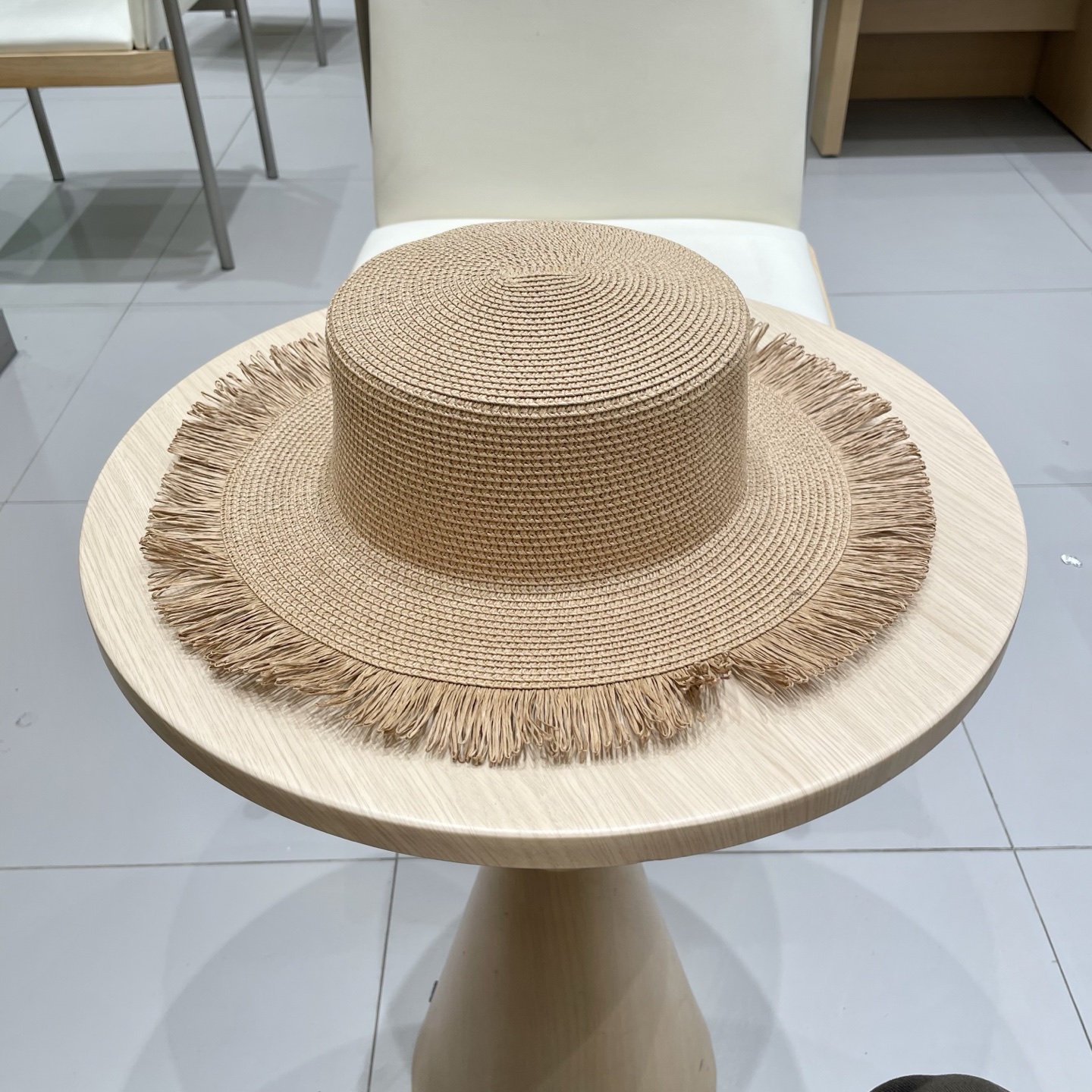  普拉达PRADA 2025新款平顶流苏草帽、，高级定制，库存多，头围57cm