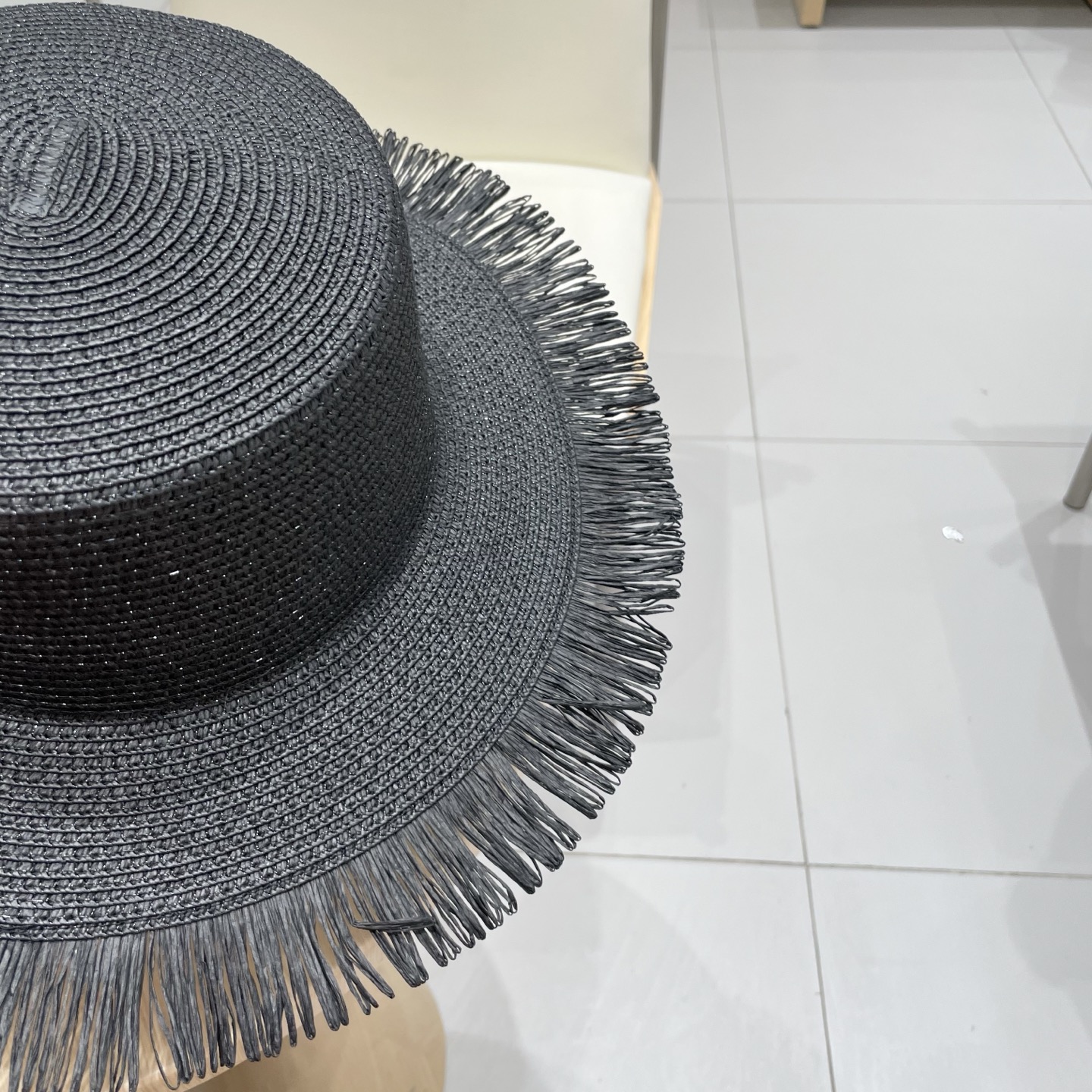  普拉达PRADA 2025新款平顶流苏草帽、，高级定制，库存多，头围57cm