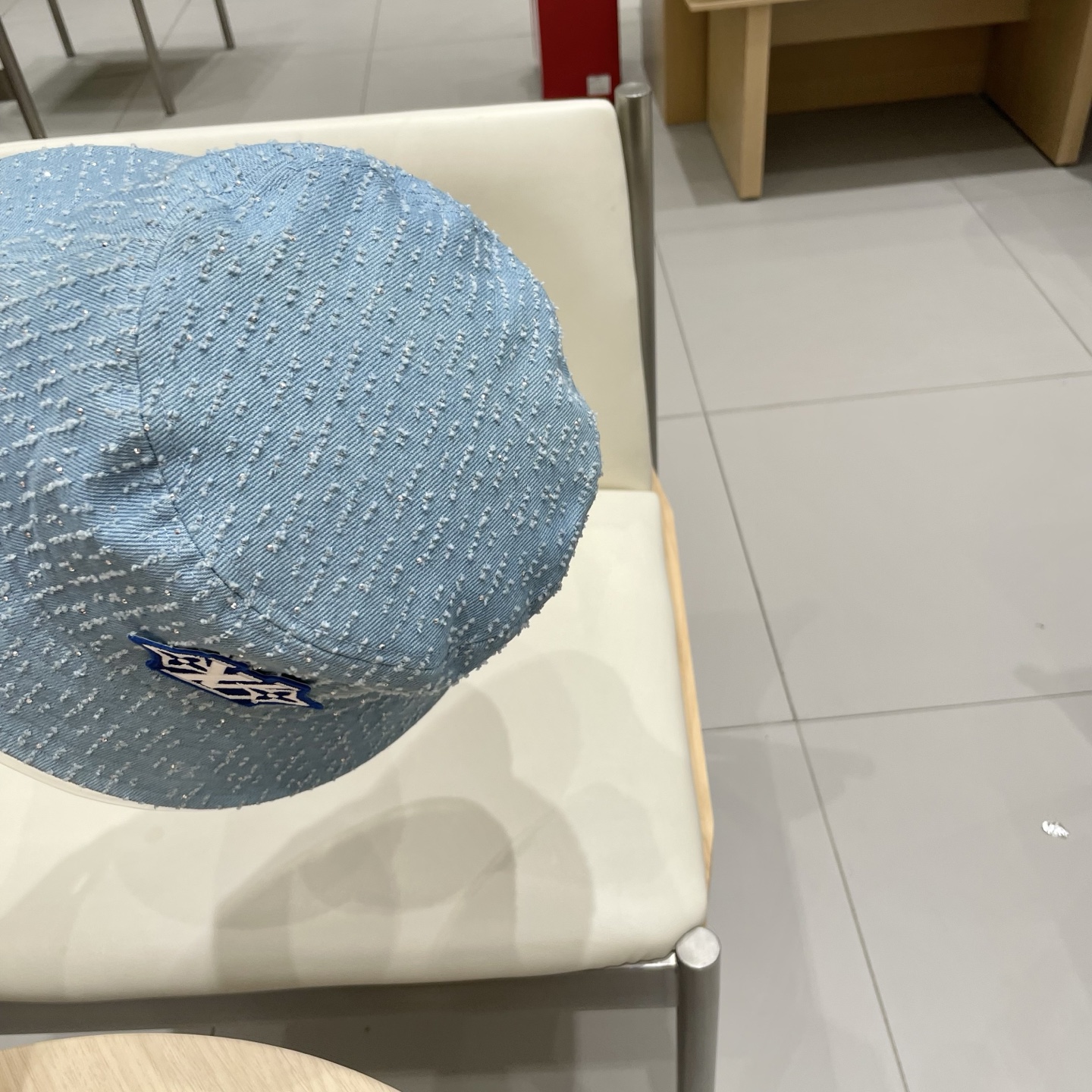  上新！路易威登 LouisVuitton春季韩系时尚小钻贝雷帽子女洋气百搭潮流休闲逛街八角帽显脸小