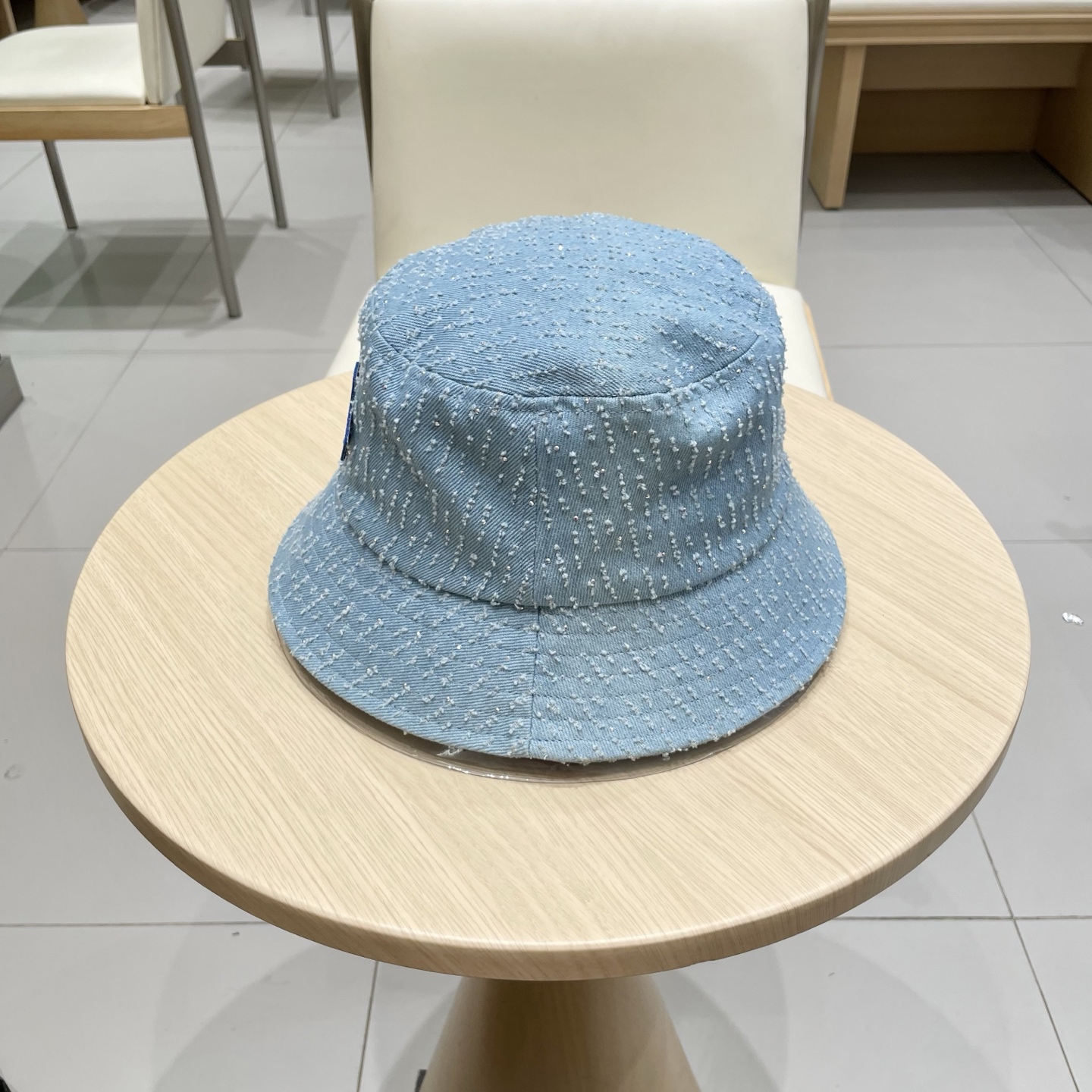  上新！路易威登 LouisVuitton春季韩系时尚小钻贝雷帽子女洋气百搭潮流休闲逛街八角帽显脸小