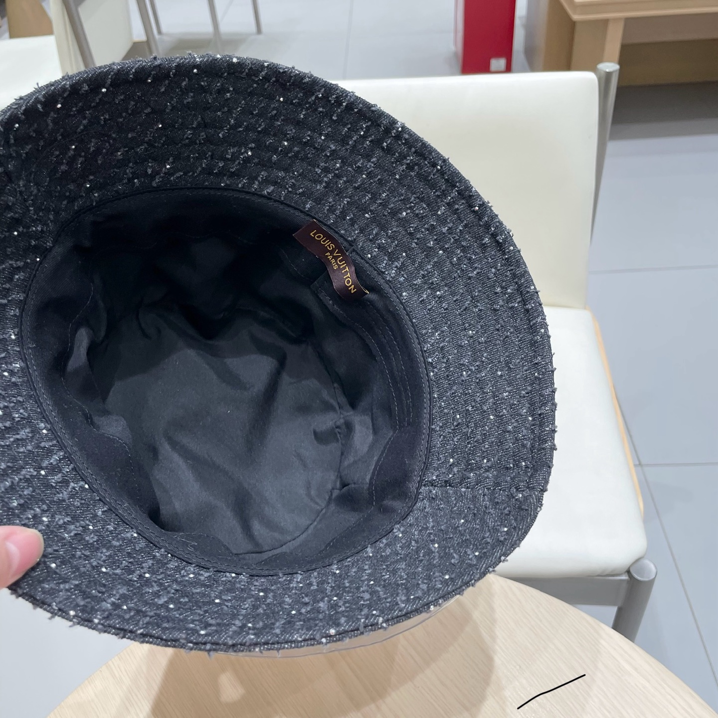  上新！路易威登 LouisVuitton春季韩系时尚小钻贝雷帽子女洋气百搭潮流休闲逛街八角帽显脸小