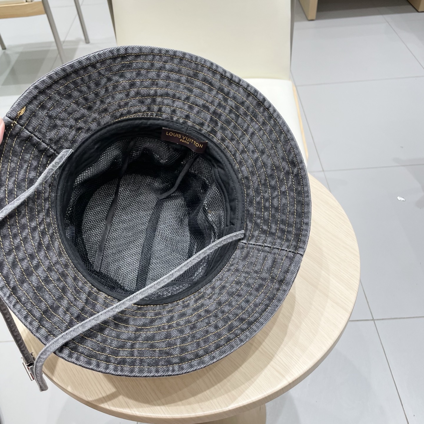  上新！路易威登 LouisVuitton日系复古水洗牛仔渔夫帽子女新款百搭显脸小大头围情侣水桶帽男生