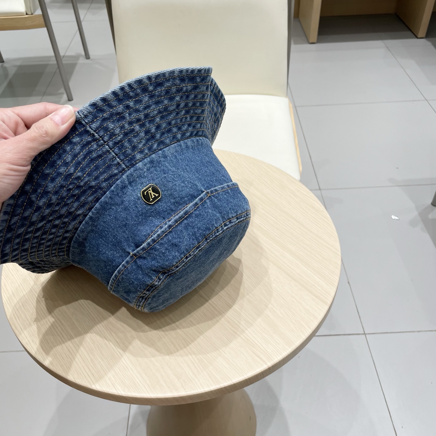  上新！路易威登 LouisVuitton日系复古水洗牛仔渔夫帽子女新款百搭显脸小大头围情侣水桶帽男生