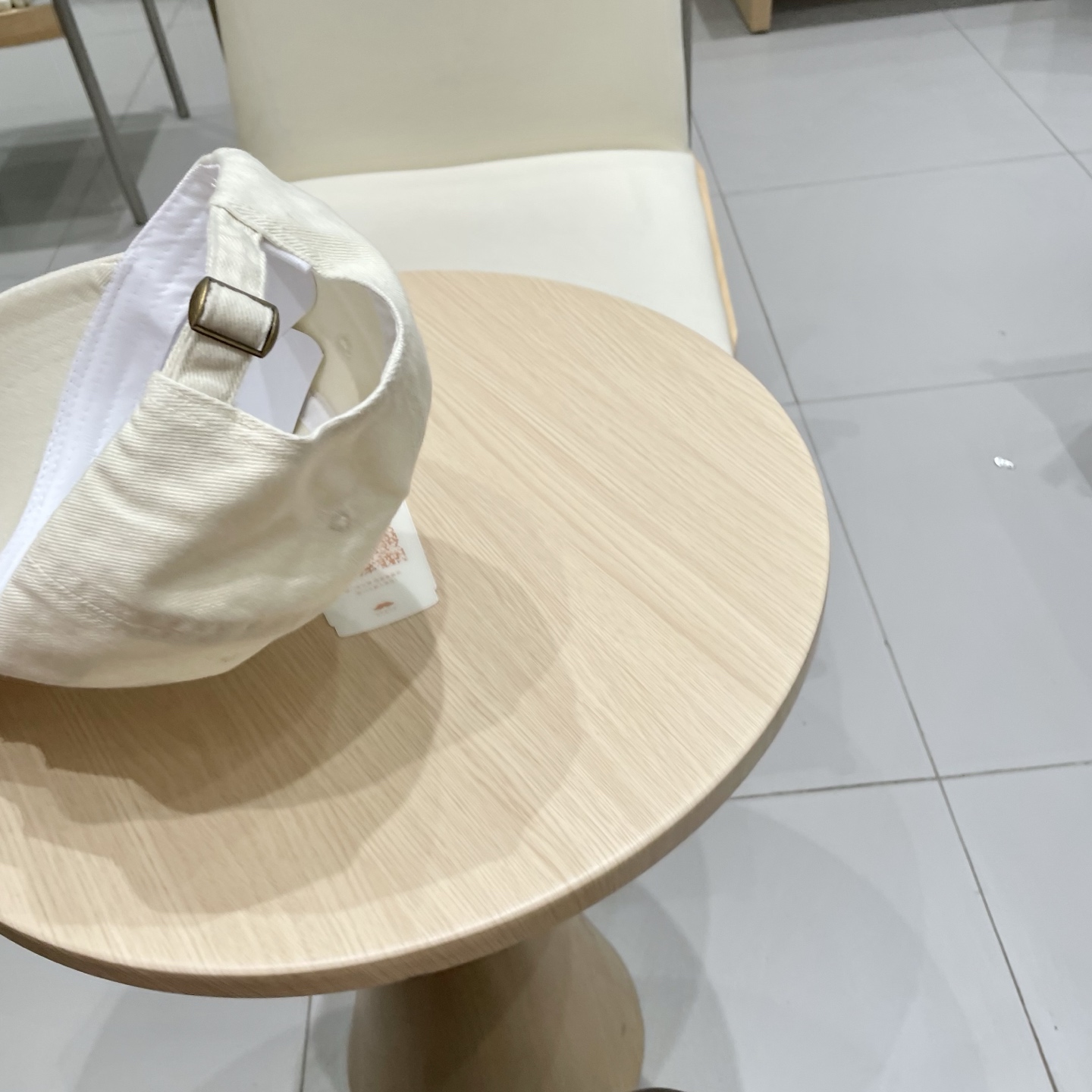 LV路易威登破洞棒球帽🧢轻盈透气。完美版型，独家实物拍摄，男女适用