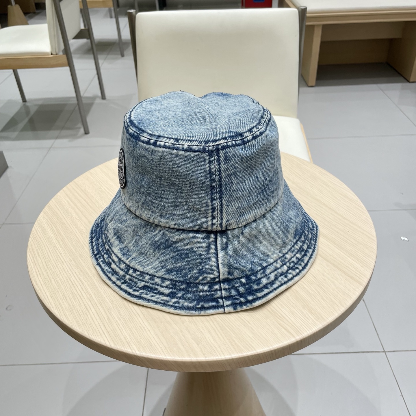 Moncler蒙口2025新款牛仔渔夫帽，经典流行款，质量超赞，