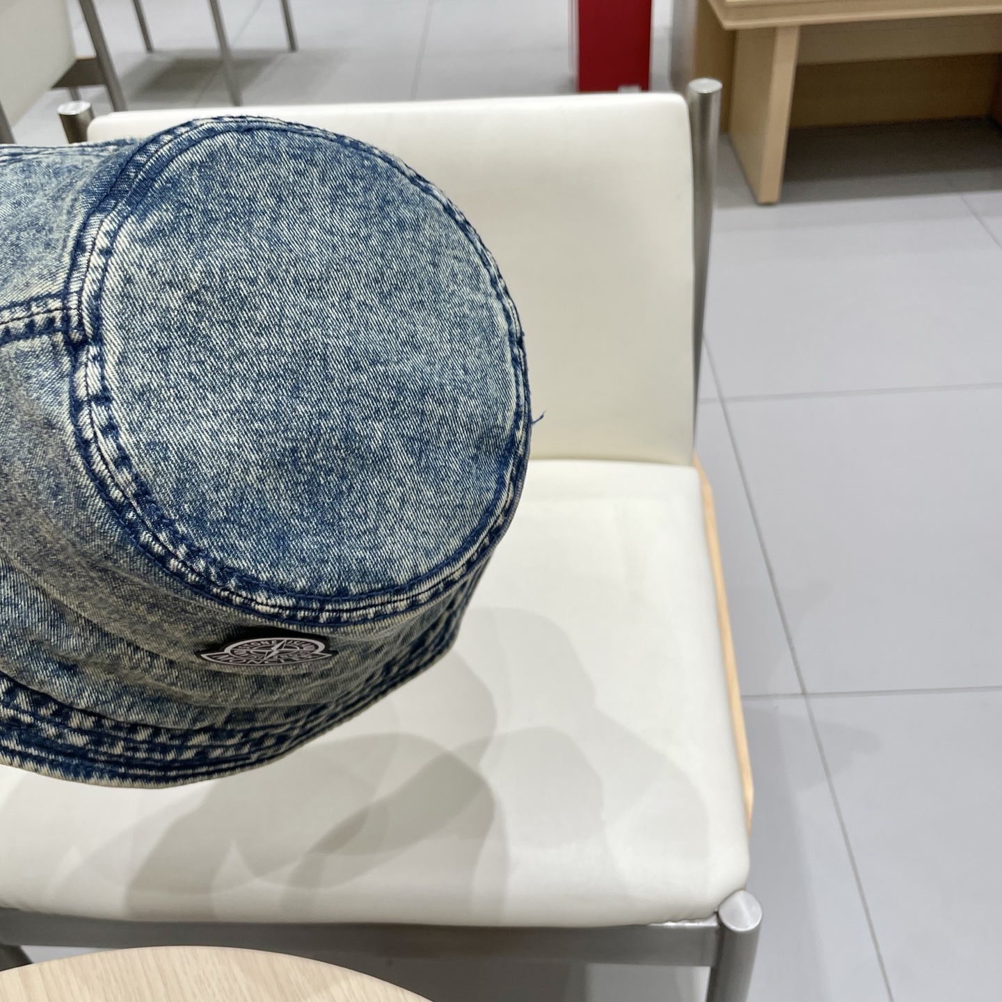 Moncler蒙口2025新款牛仔渔夫帽，经典流行款，质量超赞，