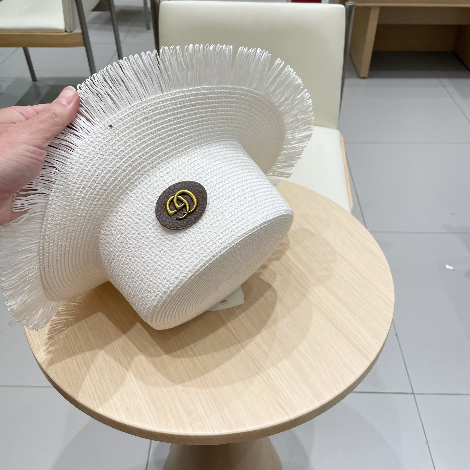    Gucci古奇2025新款草帽，名媛风遮阳帽，，旅游出街必备