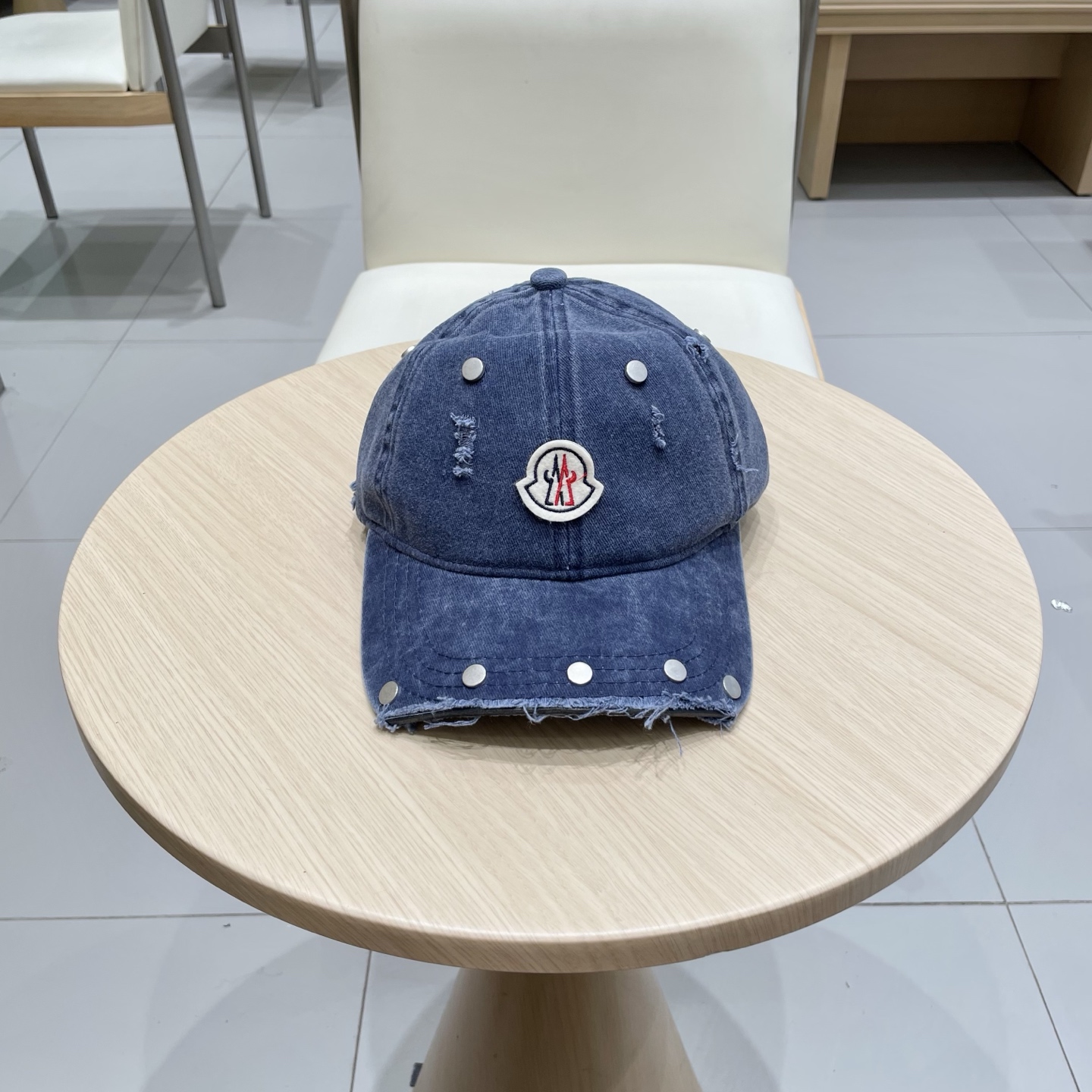 NO:343681,Moncler spring new personality baseball cap, very breathable, and a high-value fashion item for wearing all seasons!  Men and women hats straw hat fisherman hat baseball hat, hat, Moncler, espadrilles, hats蒙口Moncler春款新款个性棒球帽,透气性巨佳,四季佩戴款高颜值时尚单品！ 男女同款帽子草帽渔夫帽棒球帽,帽子,Moncler,espadrilles,hats,hat