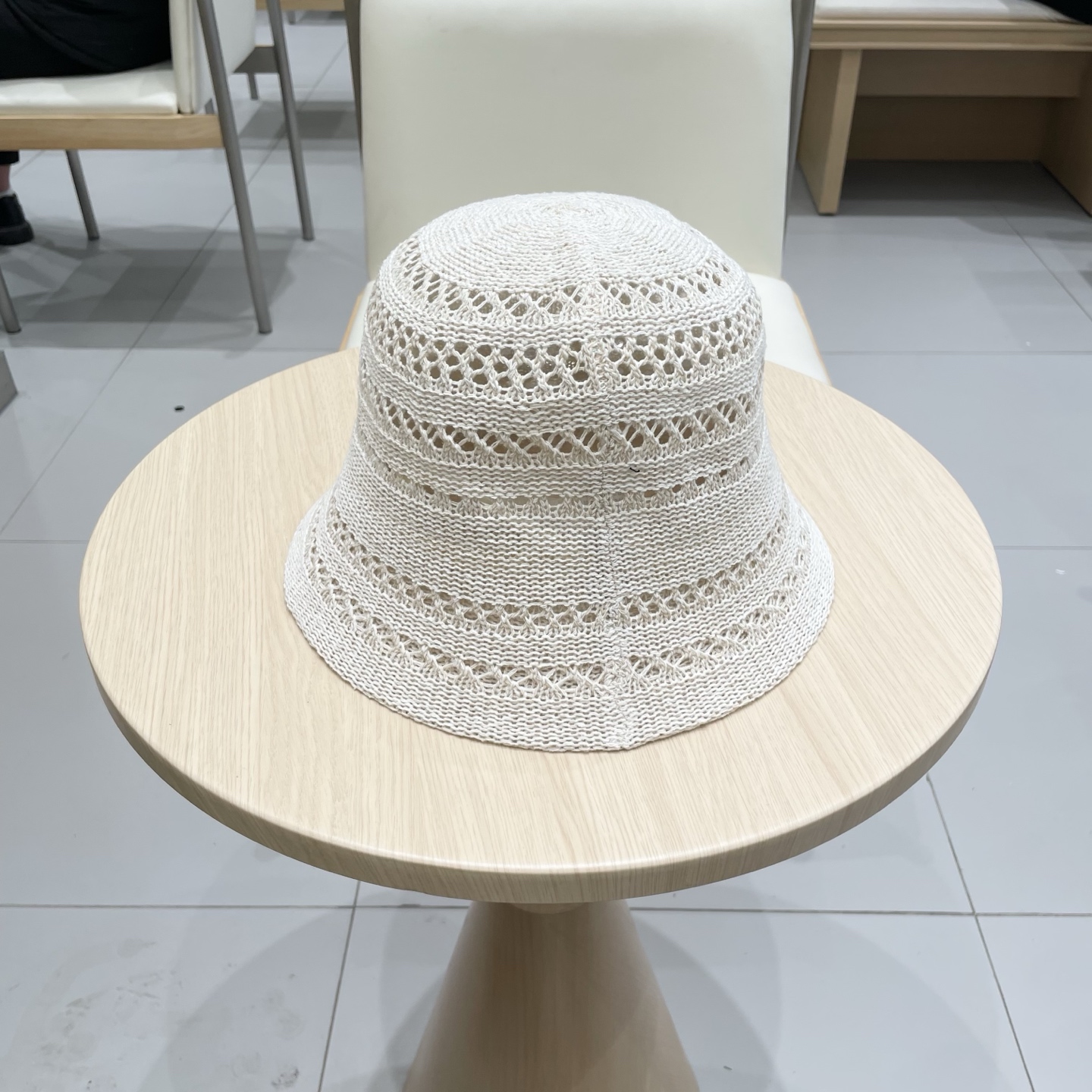   BALENCIAGA巴黎世家花纹条纹休闲复古时尚百搭街头出游盆帽渔夫帽画家帽新款